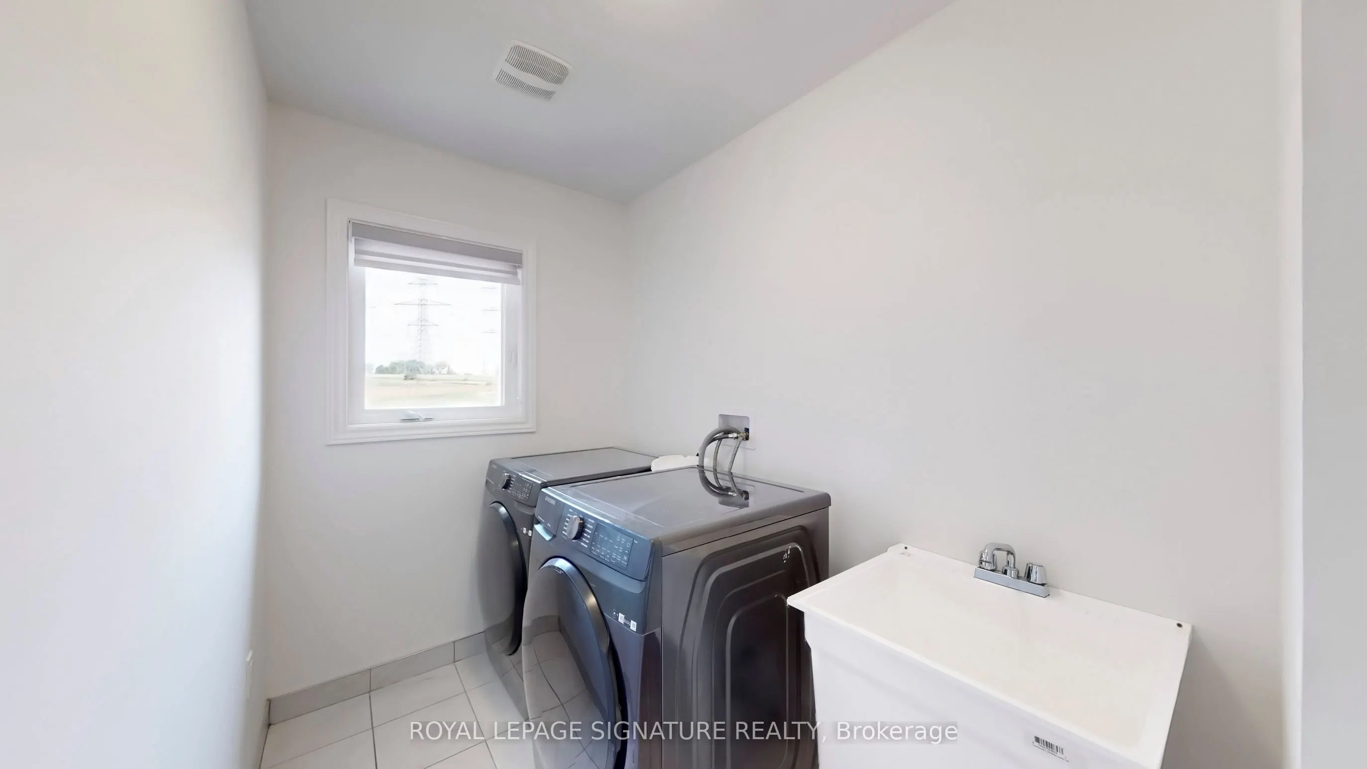 2592 Stallion Drive, #Upper