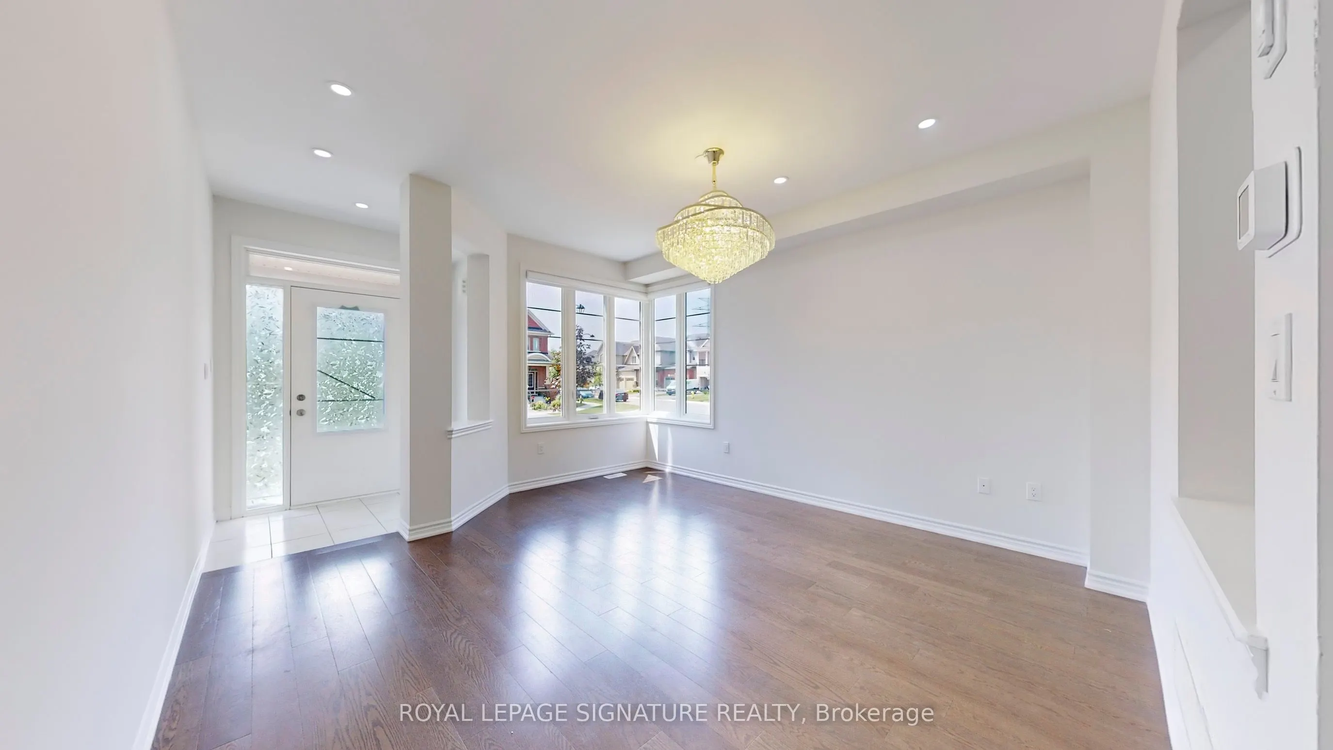 2592 Stallion Drive, #Upper