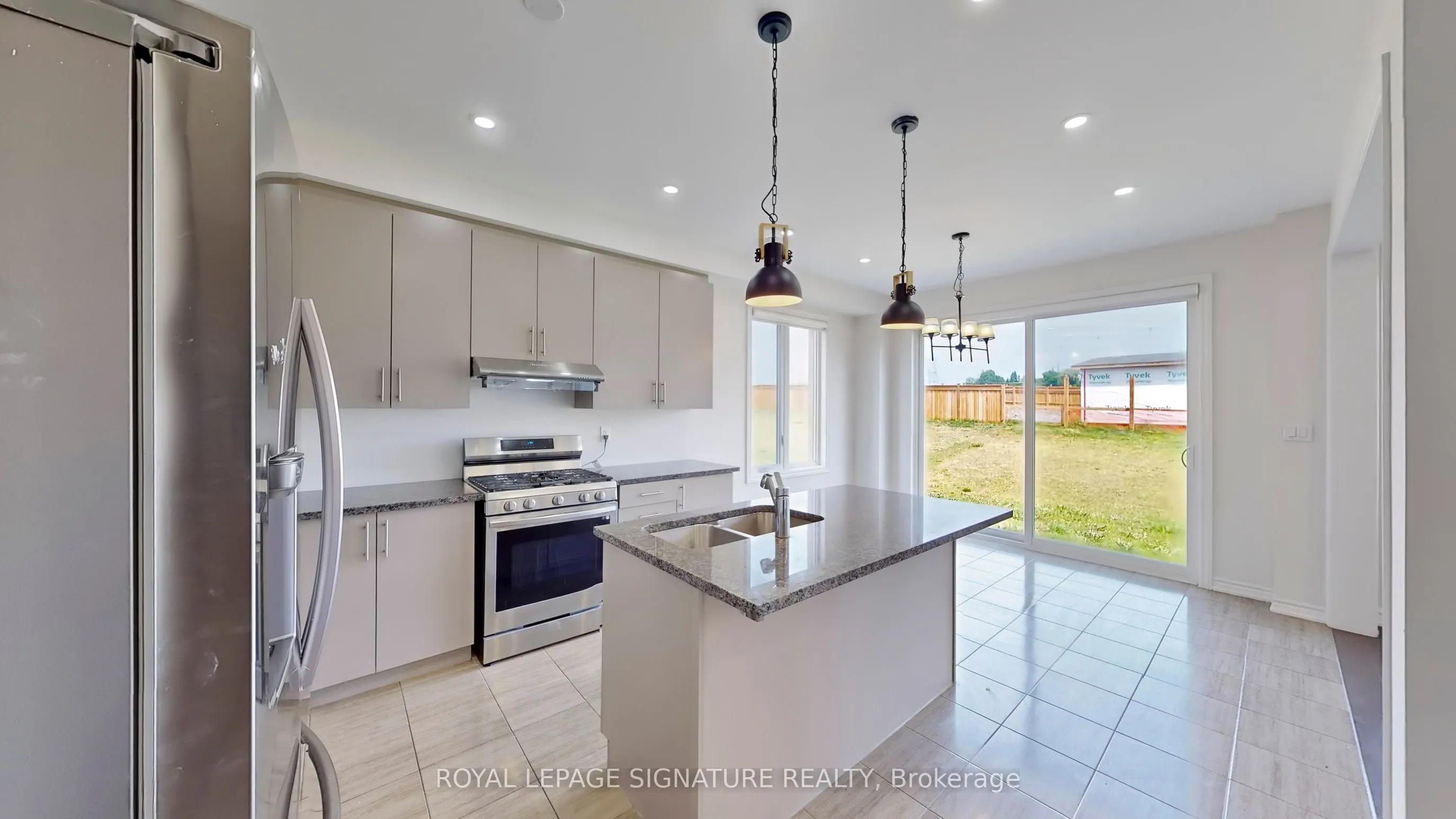 2592 Stallion Drive, #Upper