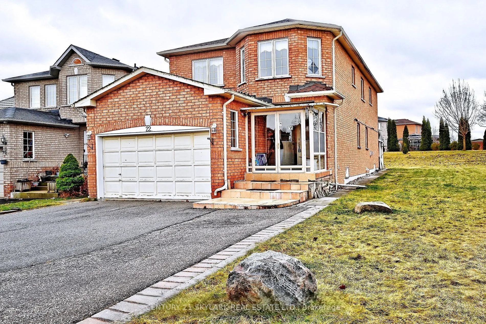 22 Samuel Teitel Court