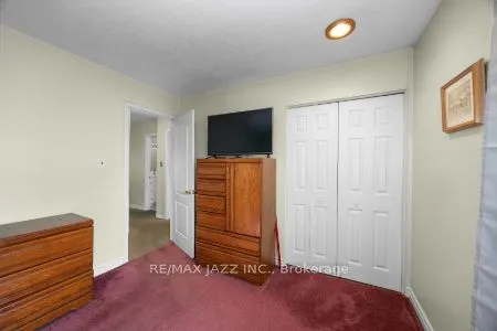 389 Carnaby Court