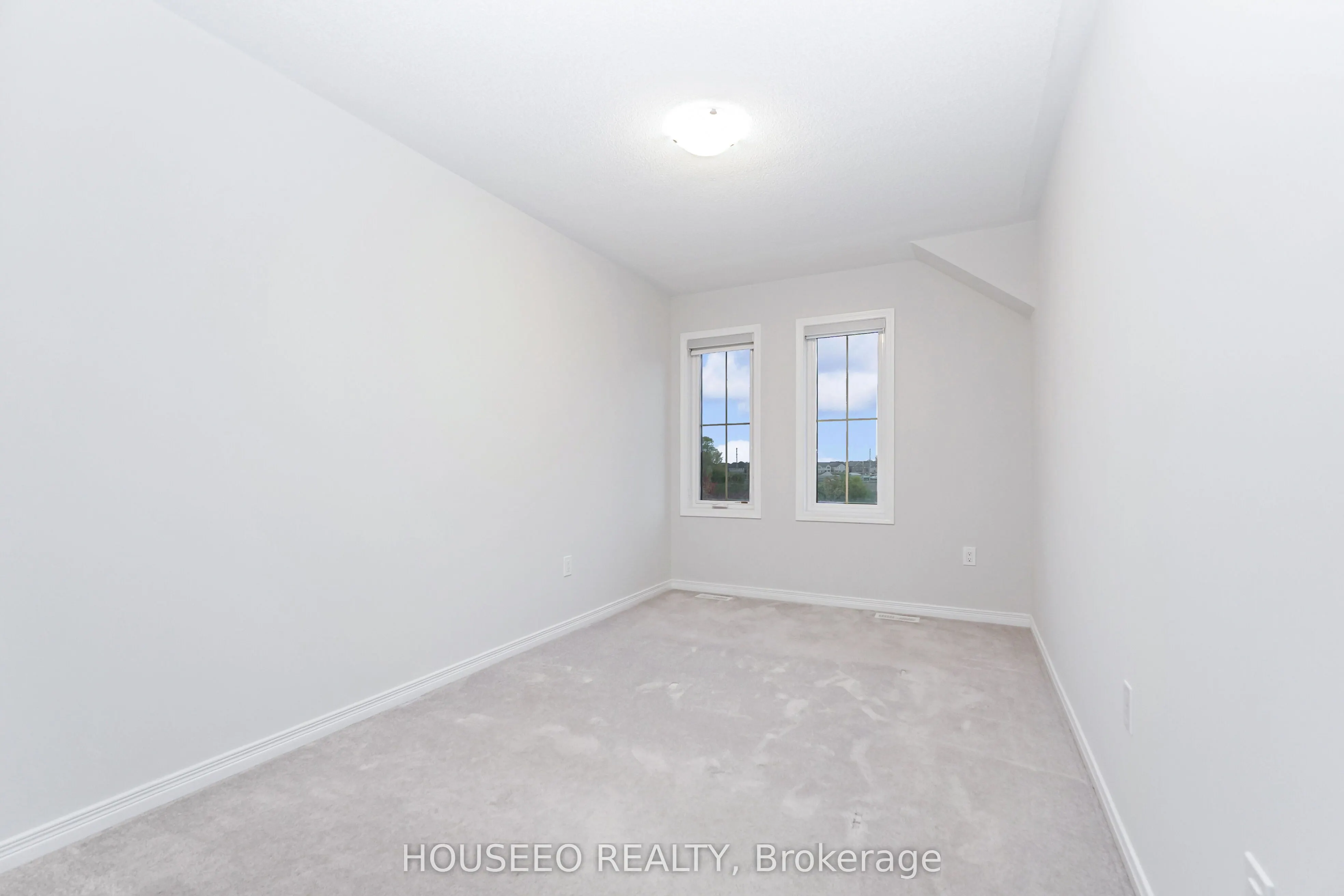 84 Littlewood Drive