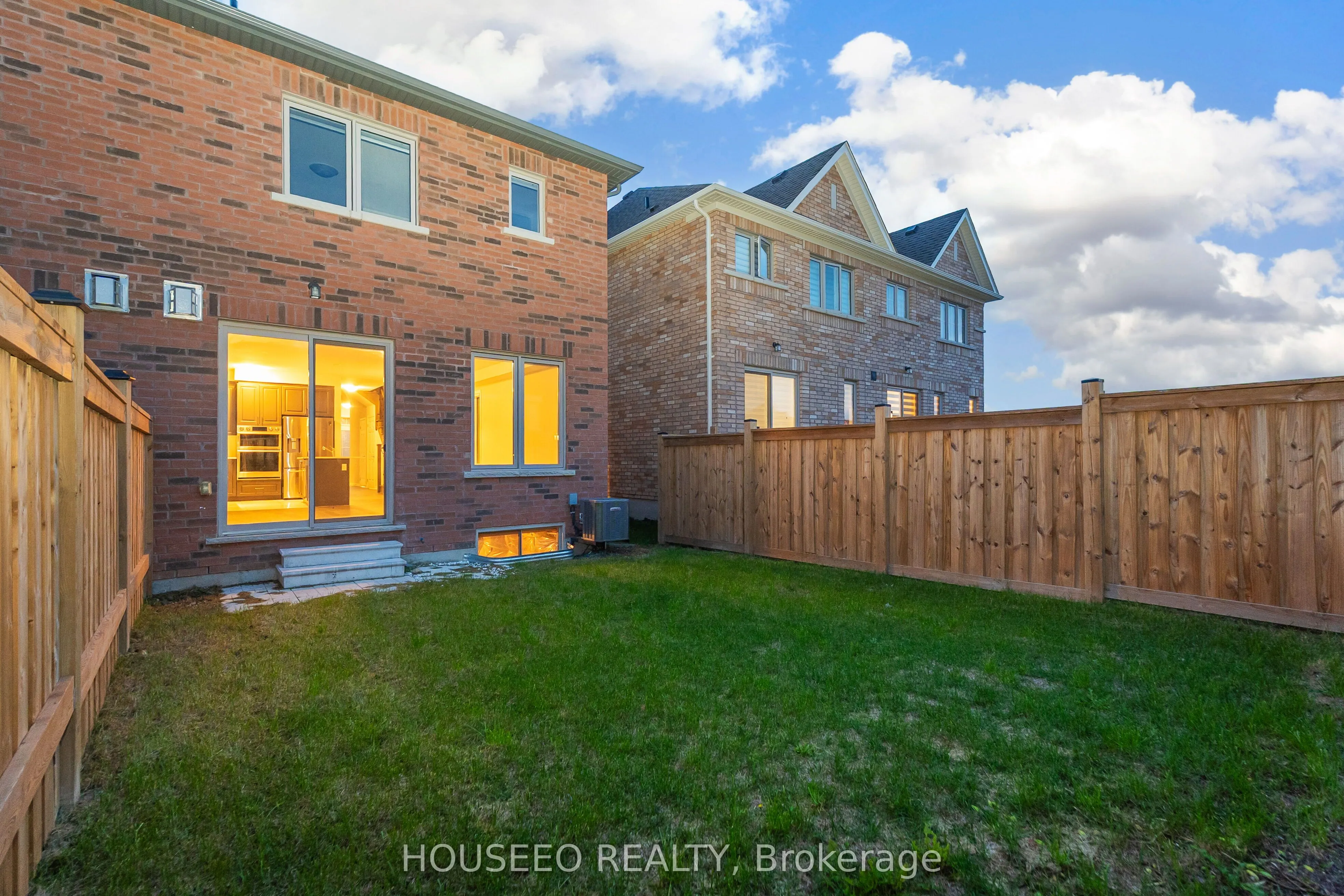 84 Littlewood Drive