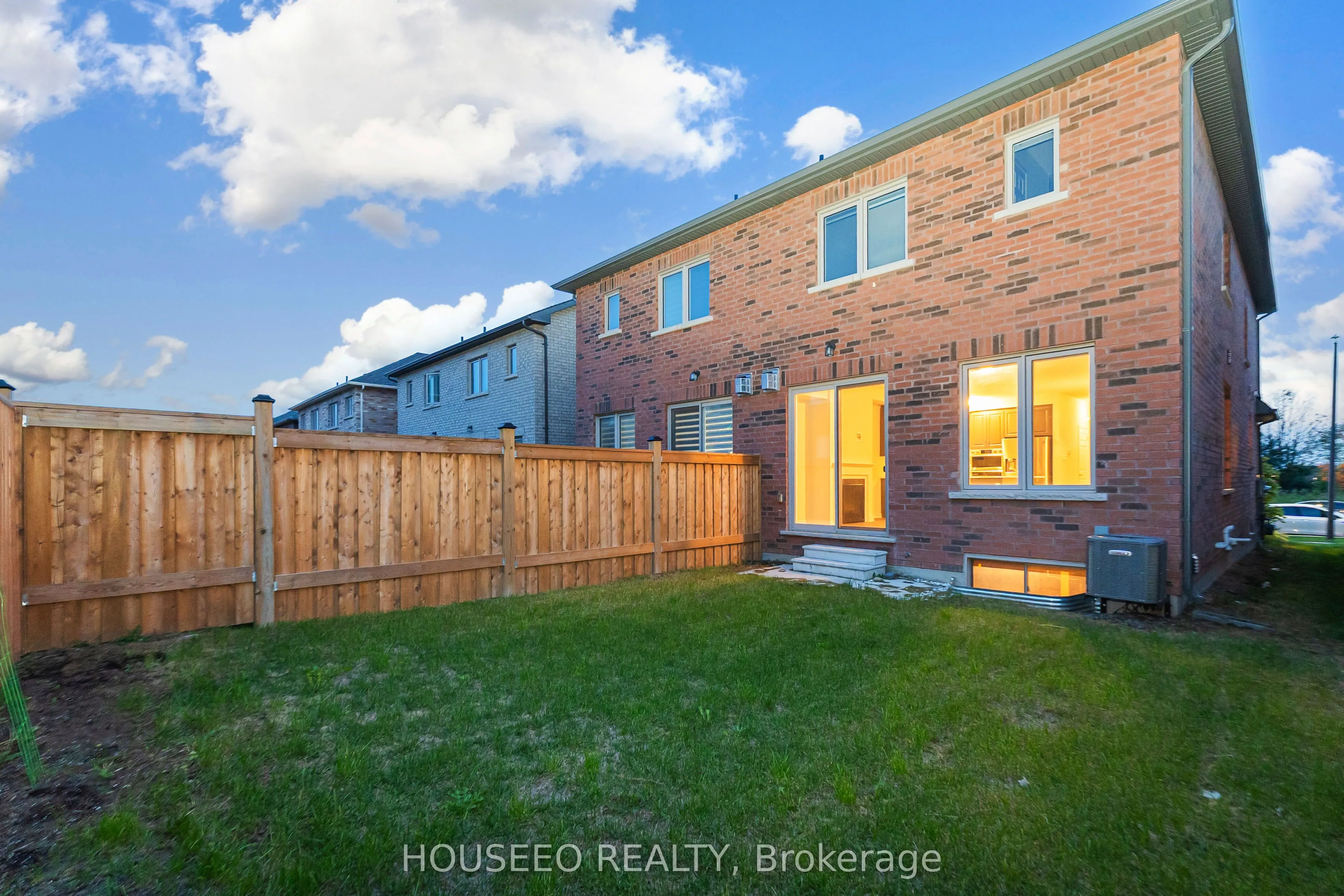 84 Littlewood Drive