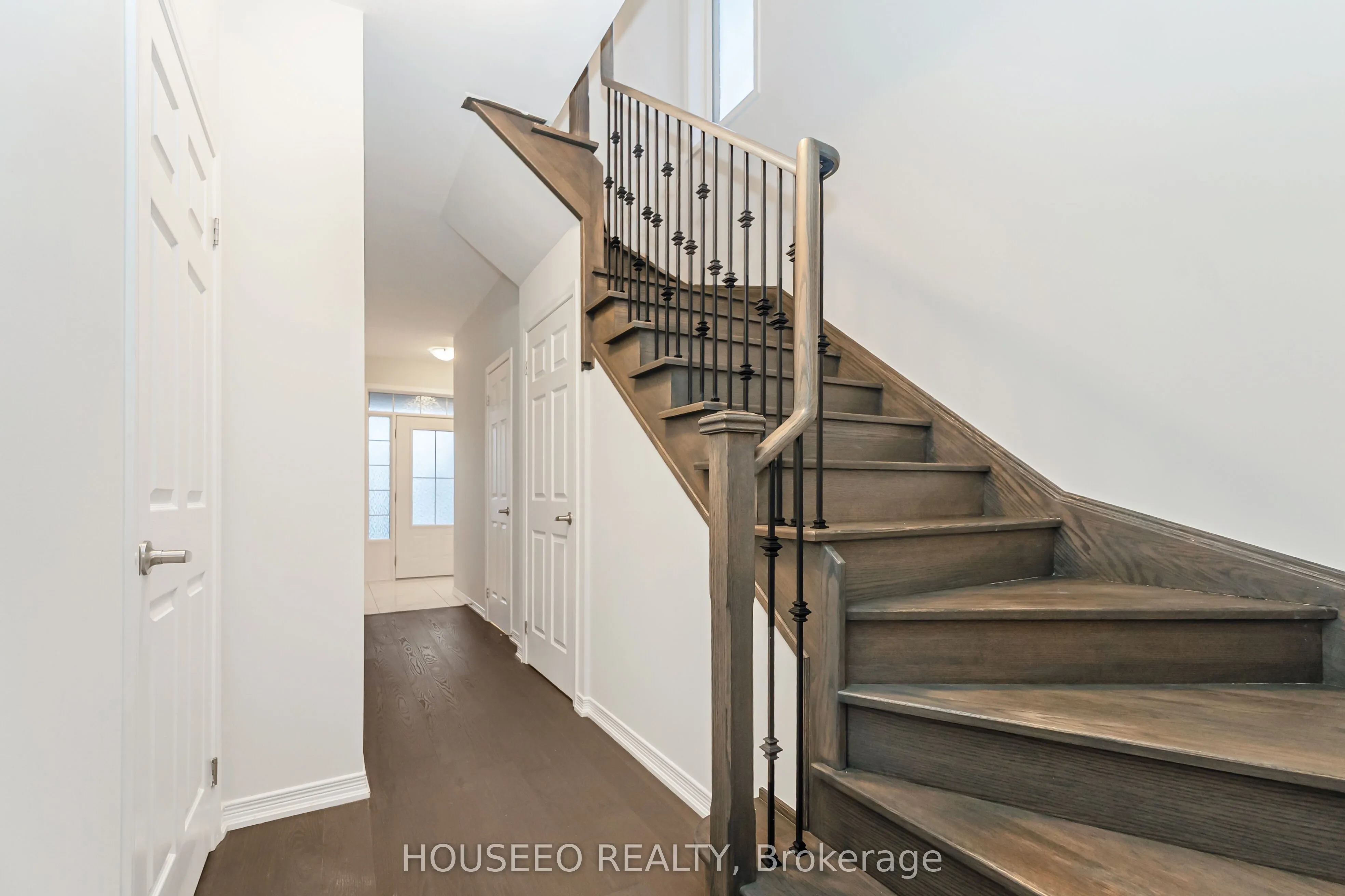 84 Littlewood Drive