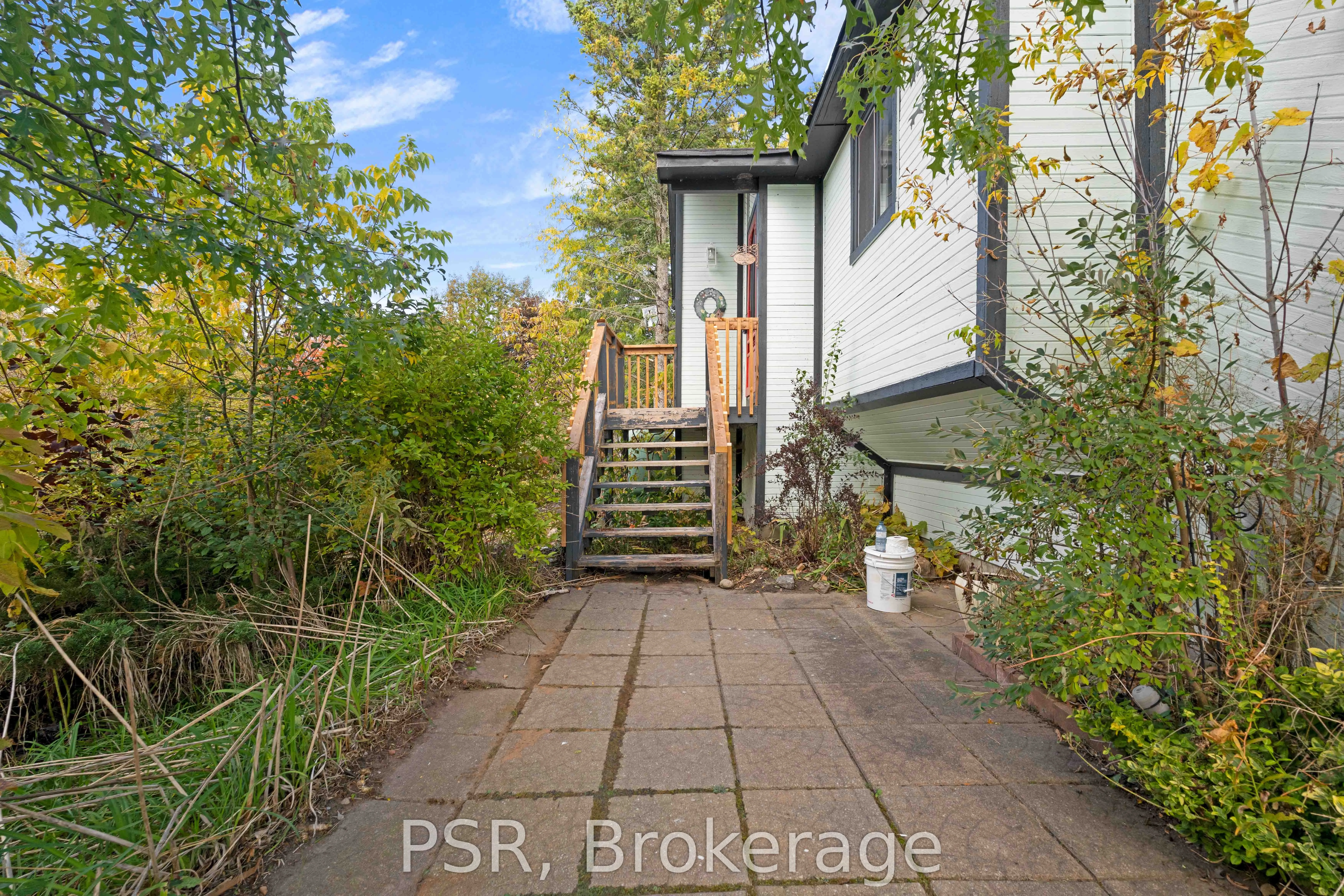 121 Aldred Drive