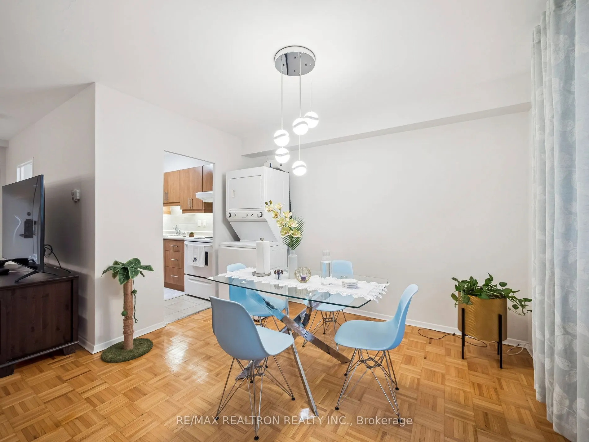 5 Massey Square, #502