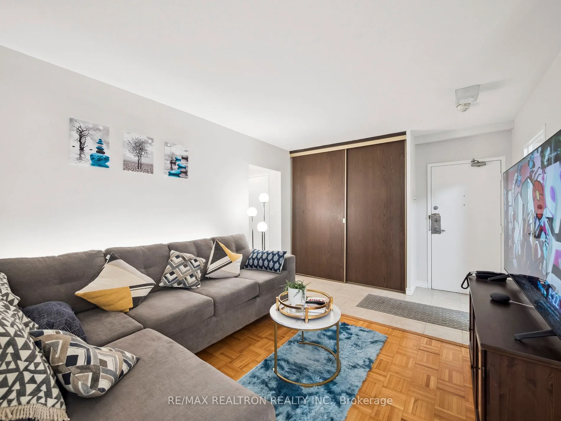 5 Massey Square, #502
