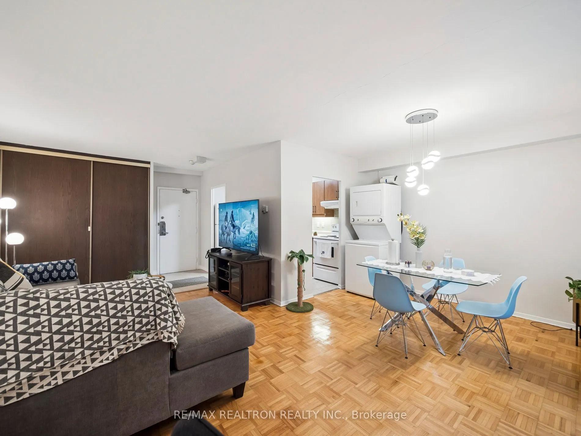 5 Massey Square, #502