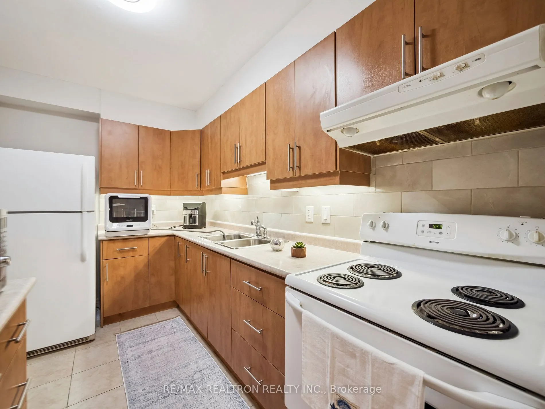 5 Massey Square, #502