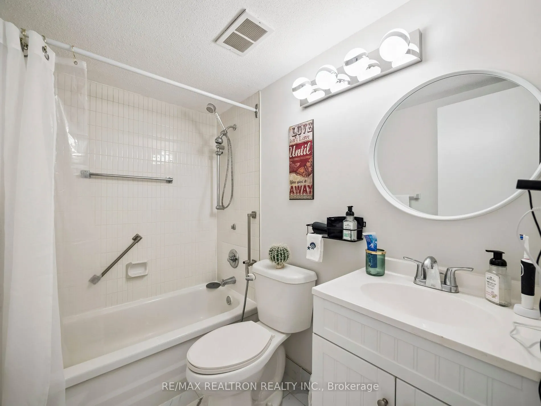 5 Massey Square, #502