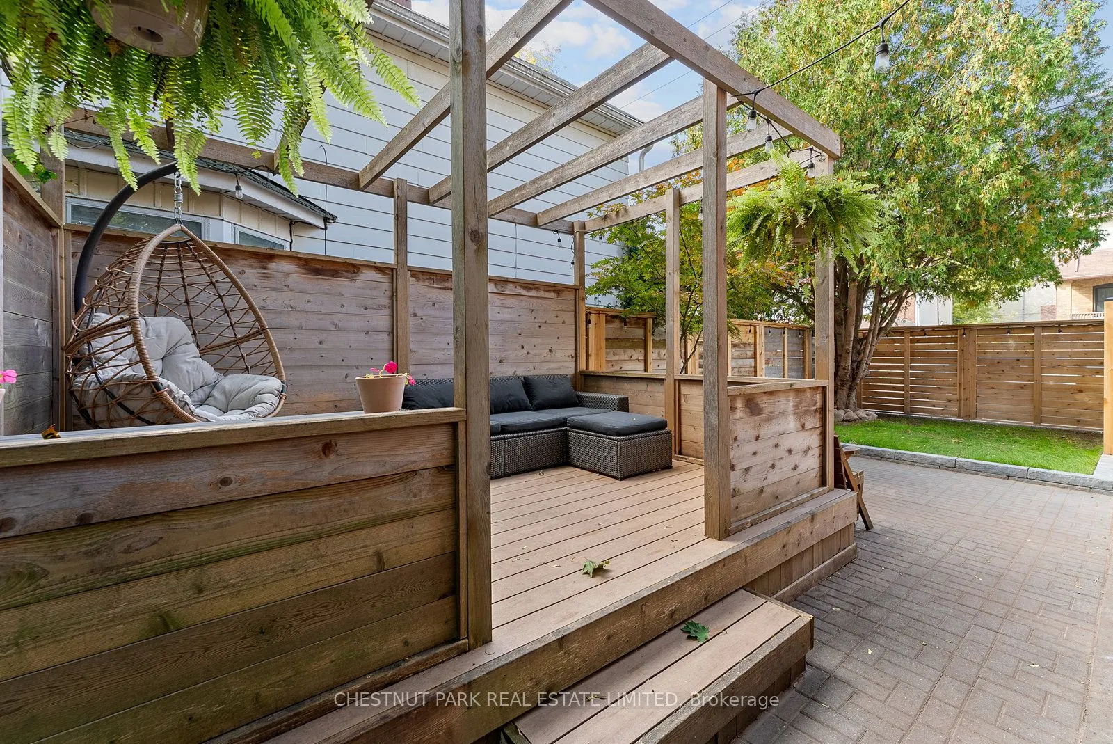 85 Eastwood Road