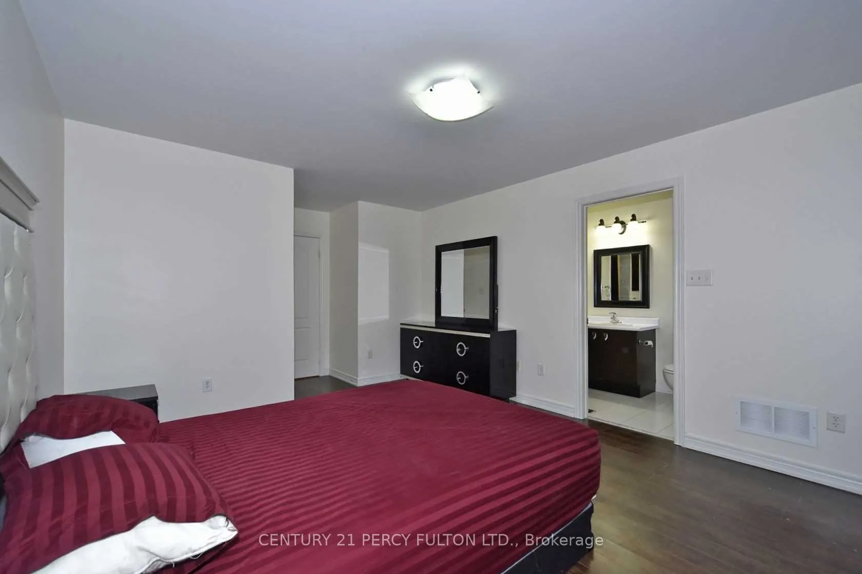 65 Aldonschool Court, #main+2nd flr