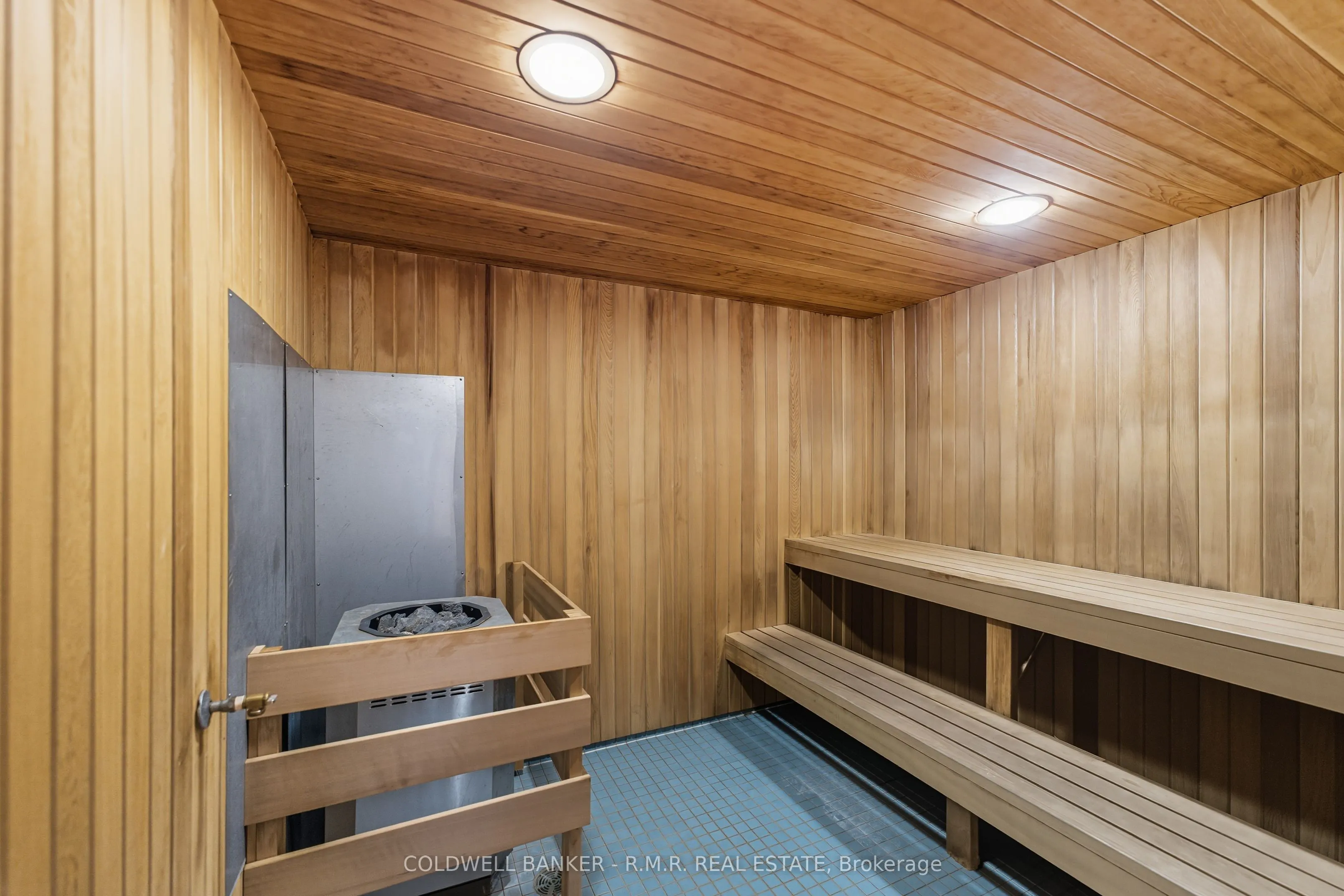 340 Watson Street W, #517