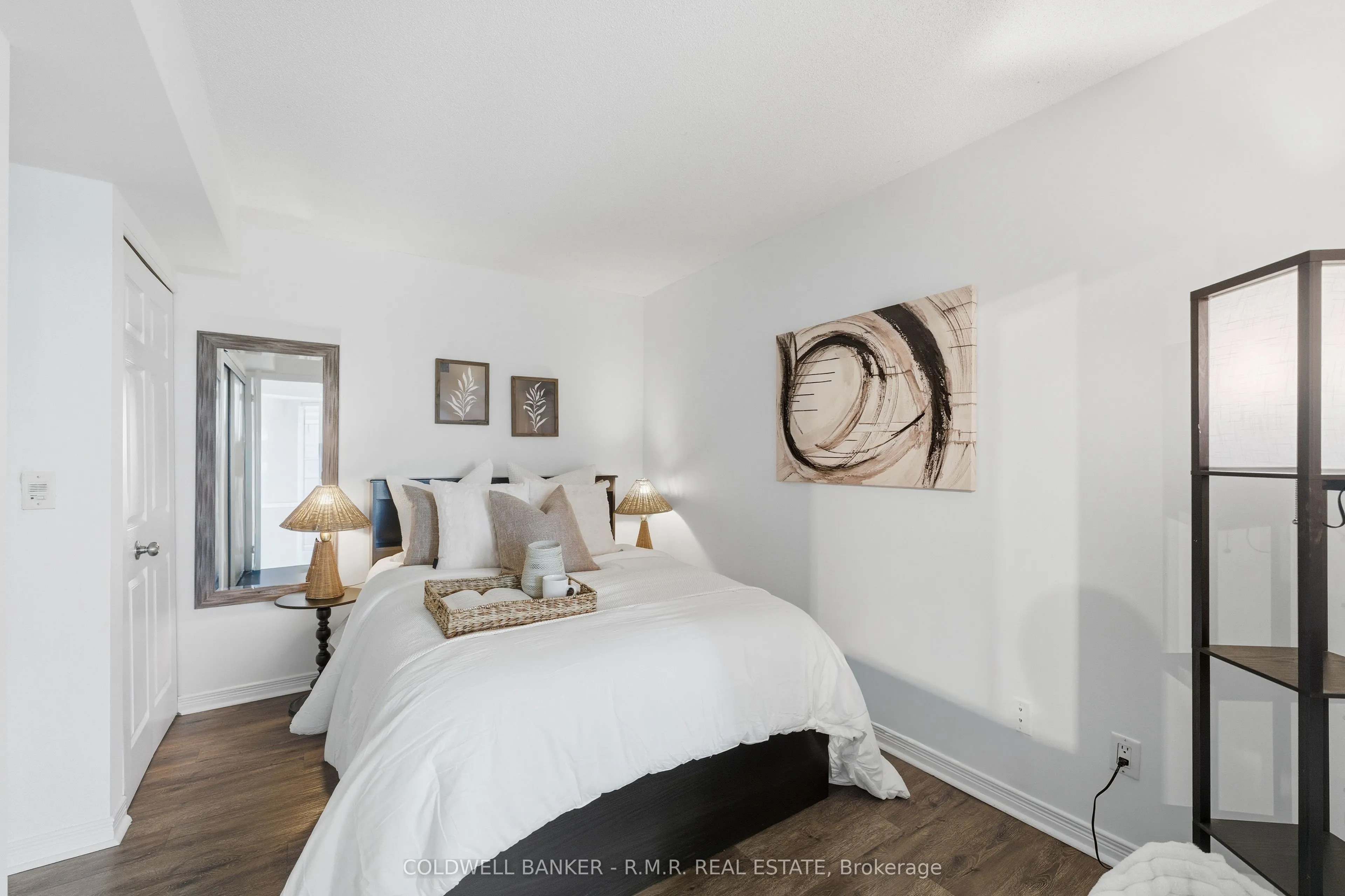 340 Watson Street W, #517