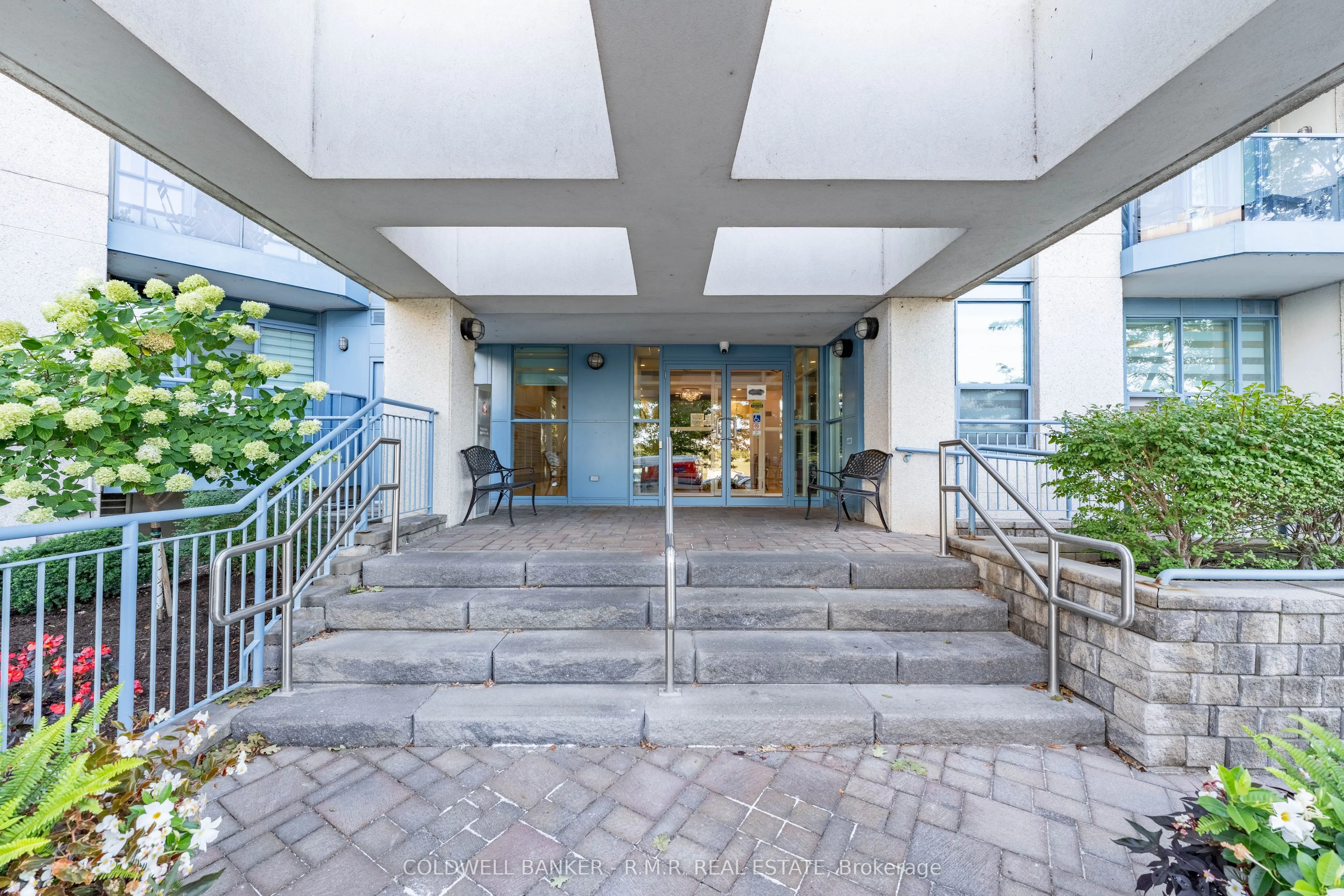 340 Watson Street W, #517