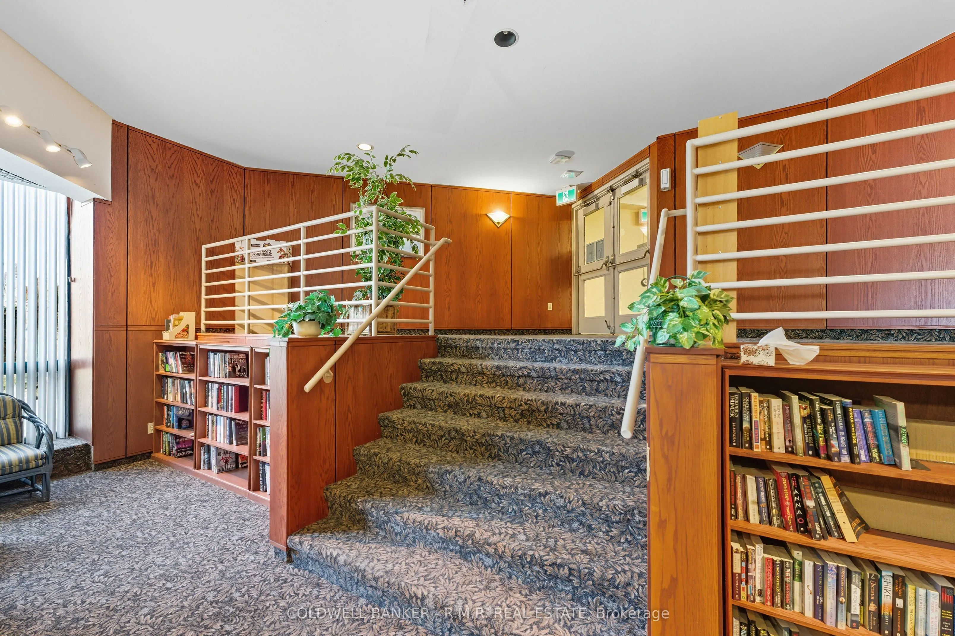 340 Watson Street W, #517