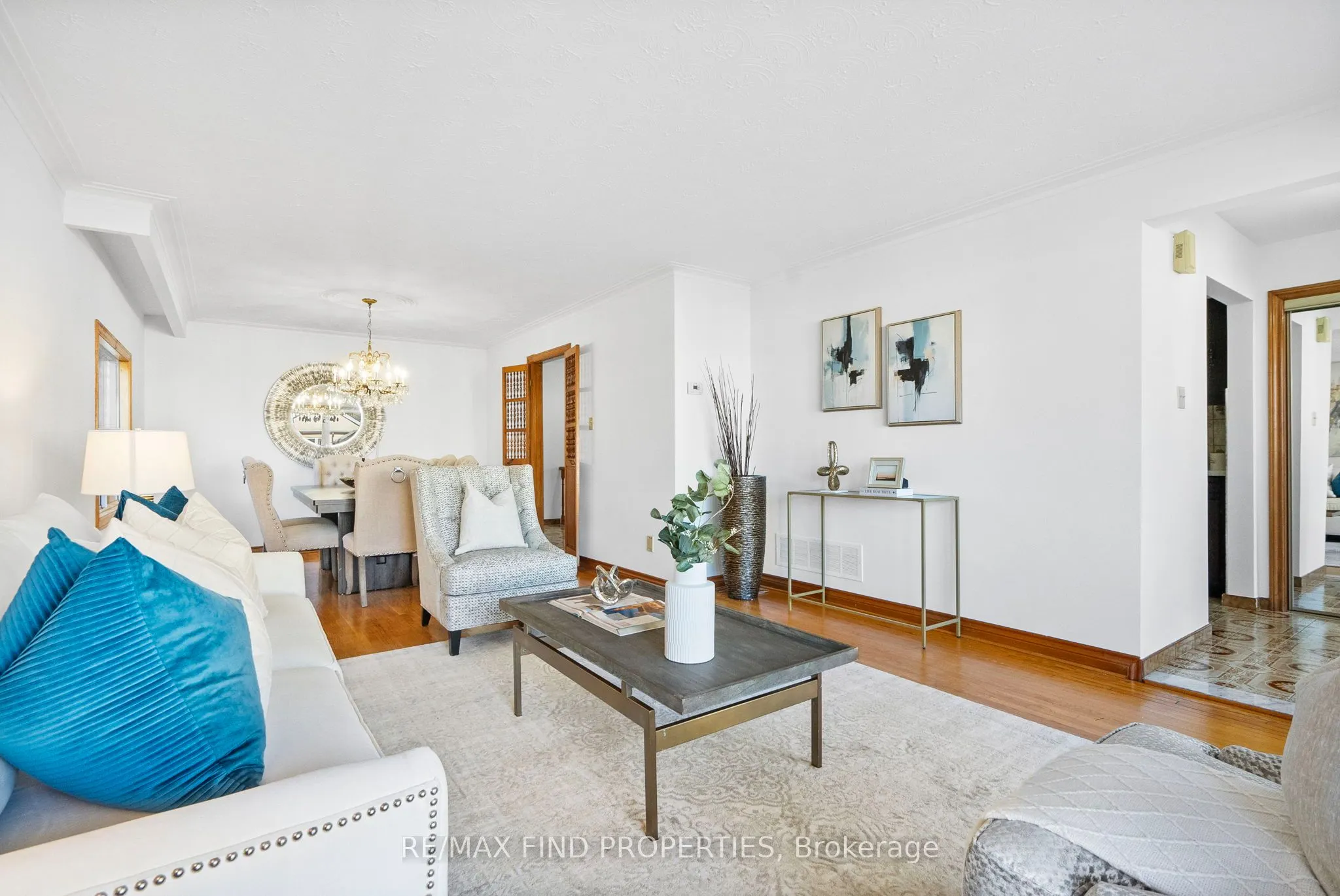 16 Mcdonald Avenue