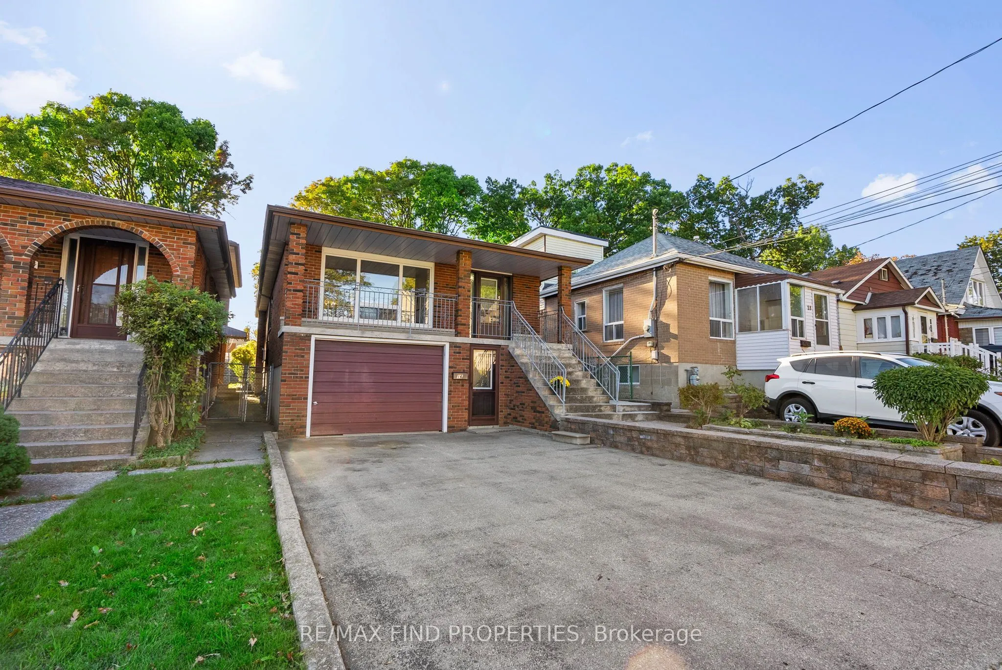 16 Mcdonald Avenue