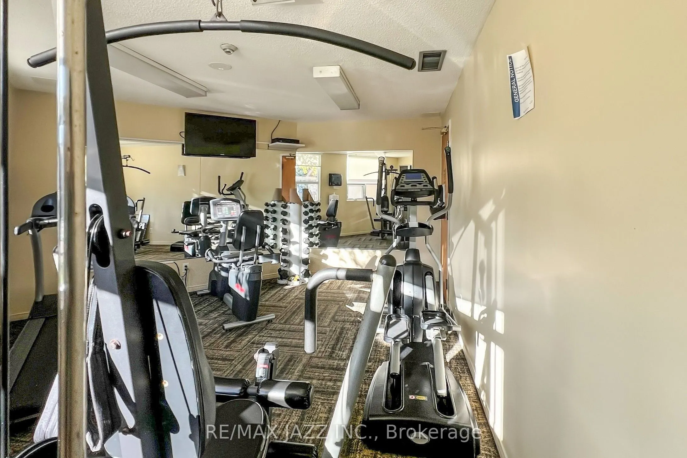 2 Westney Road N, #1109