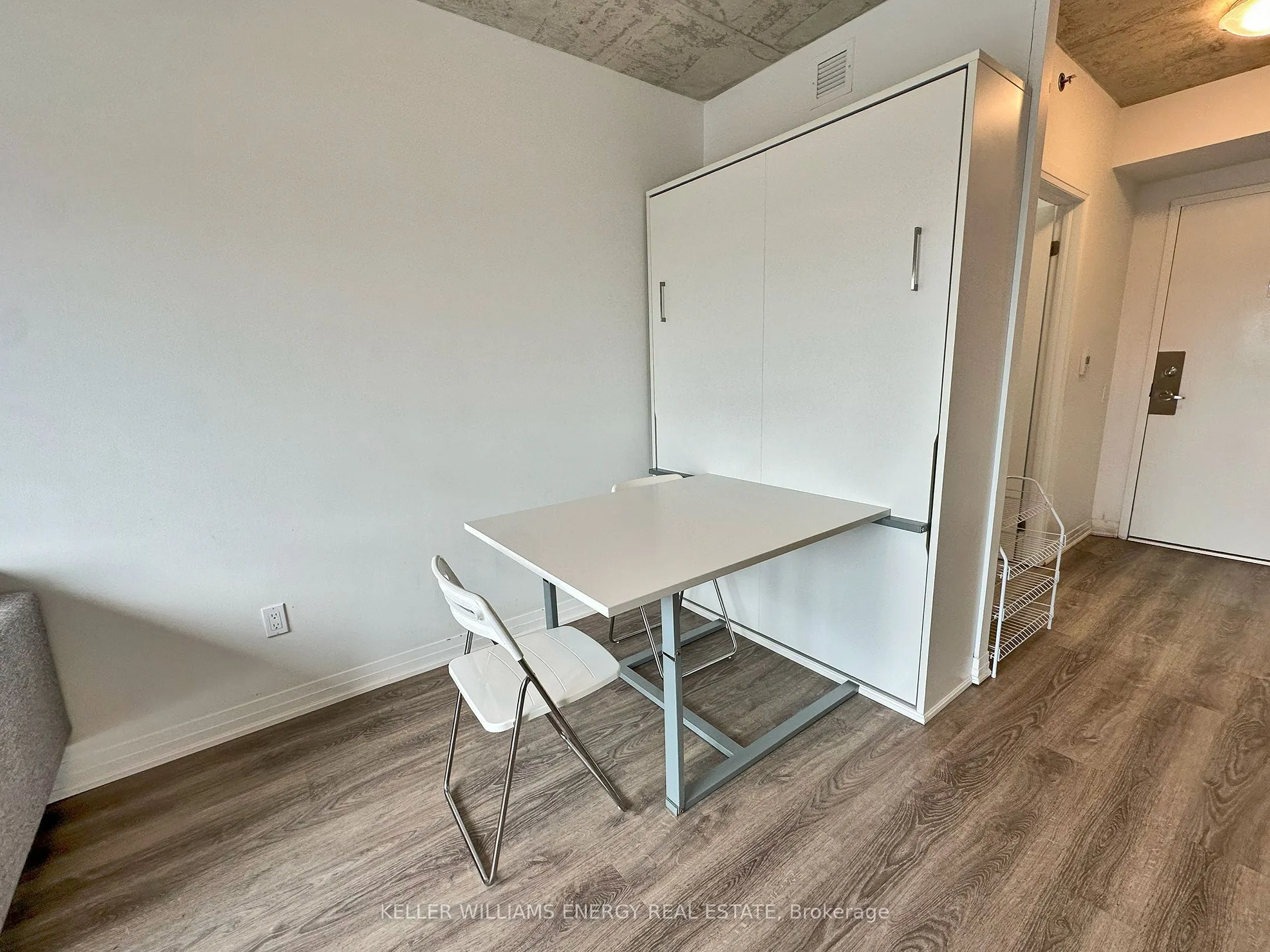 1900 Simcoe Street N, #241