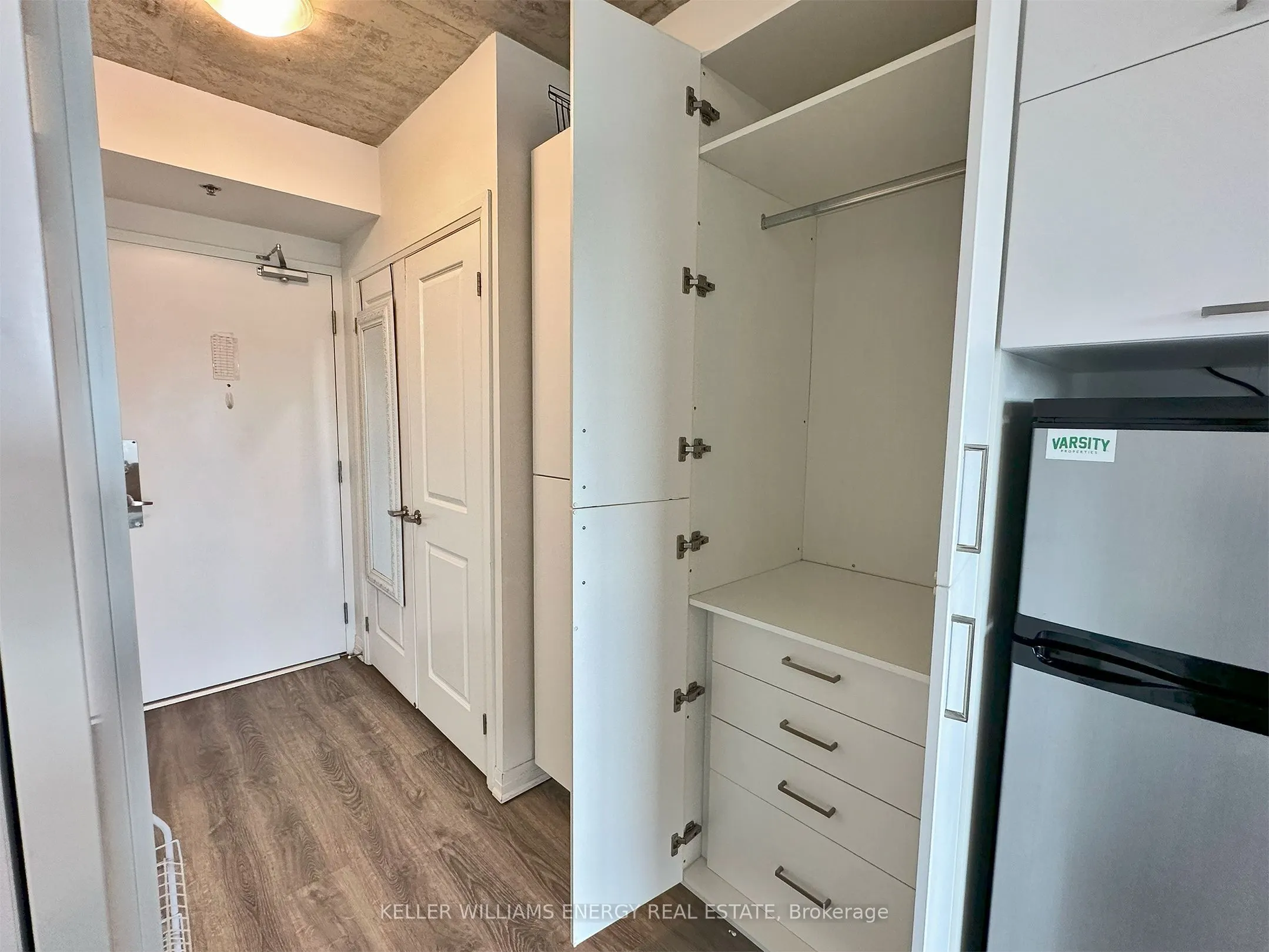 1900 Simcoe Street N, #241