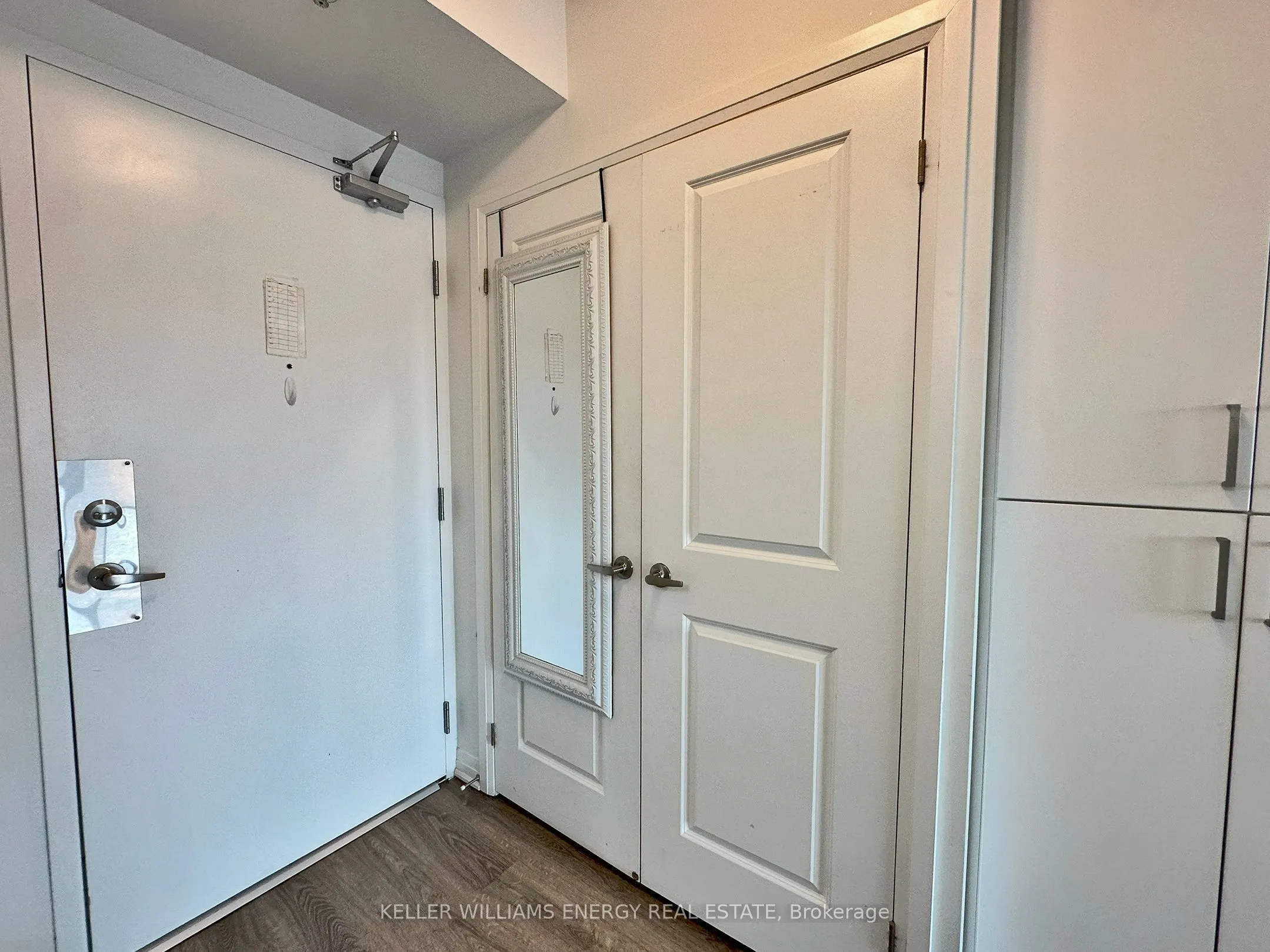 1900 Simcoe Street N, #241