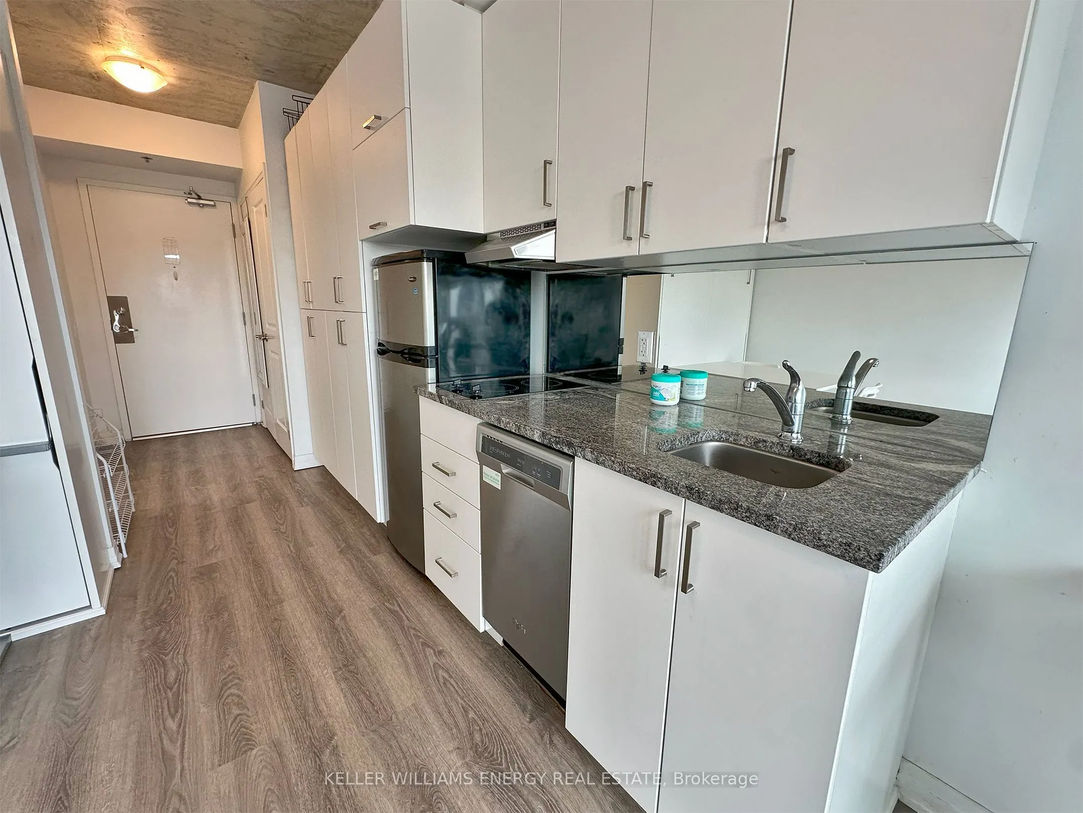 1900 Simcoe Street N, #241