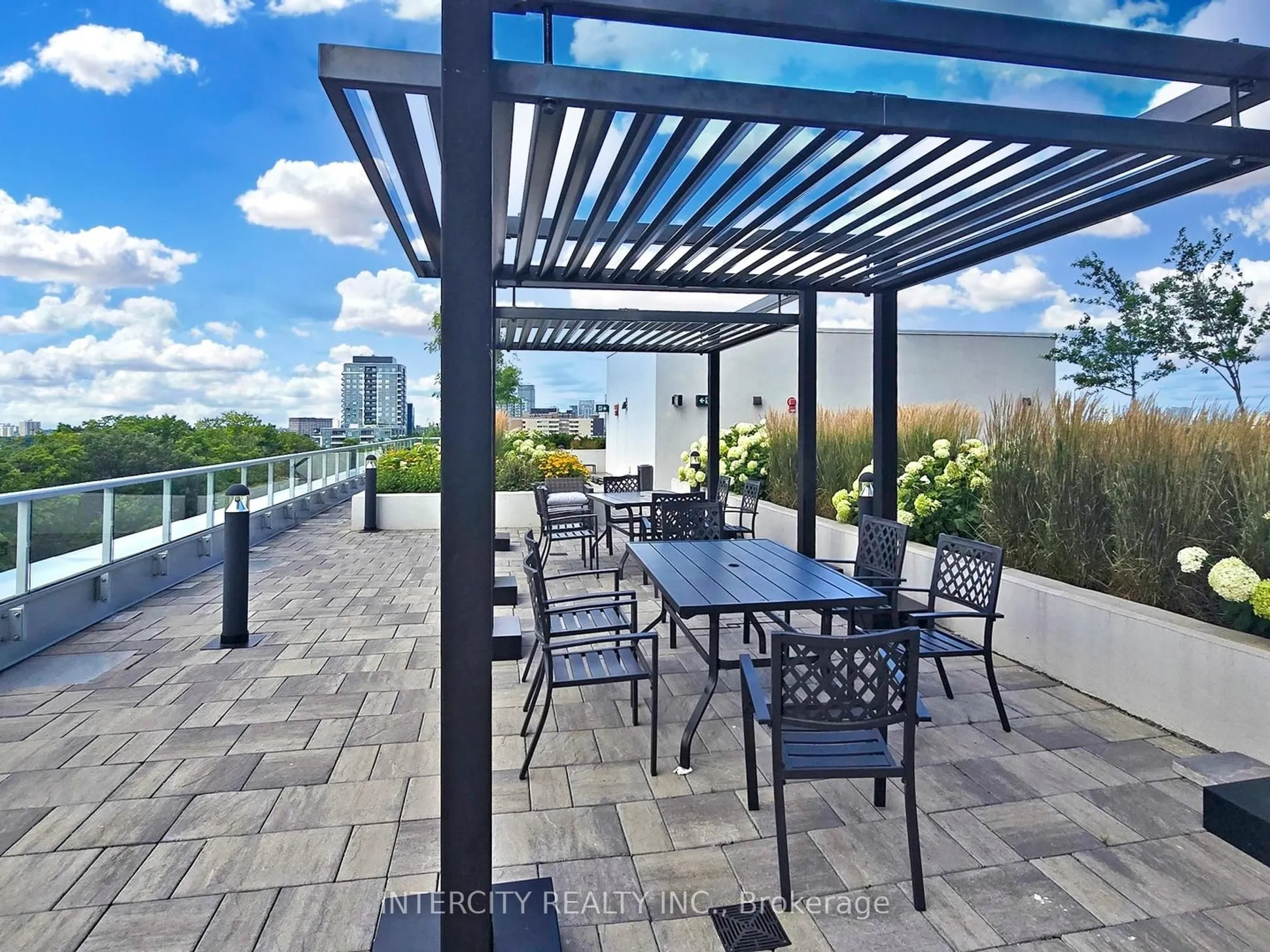 3220 Sheppard Avenue E, #203