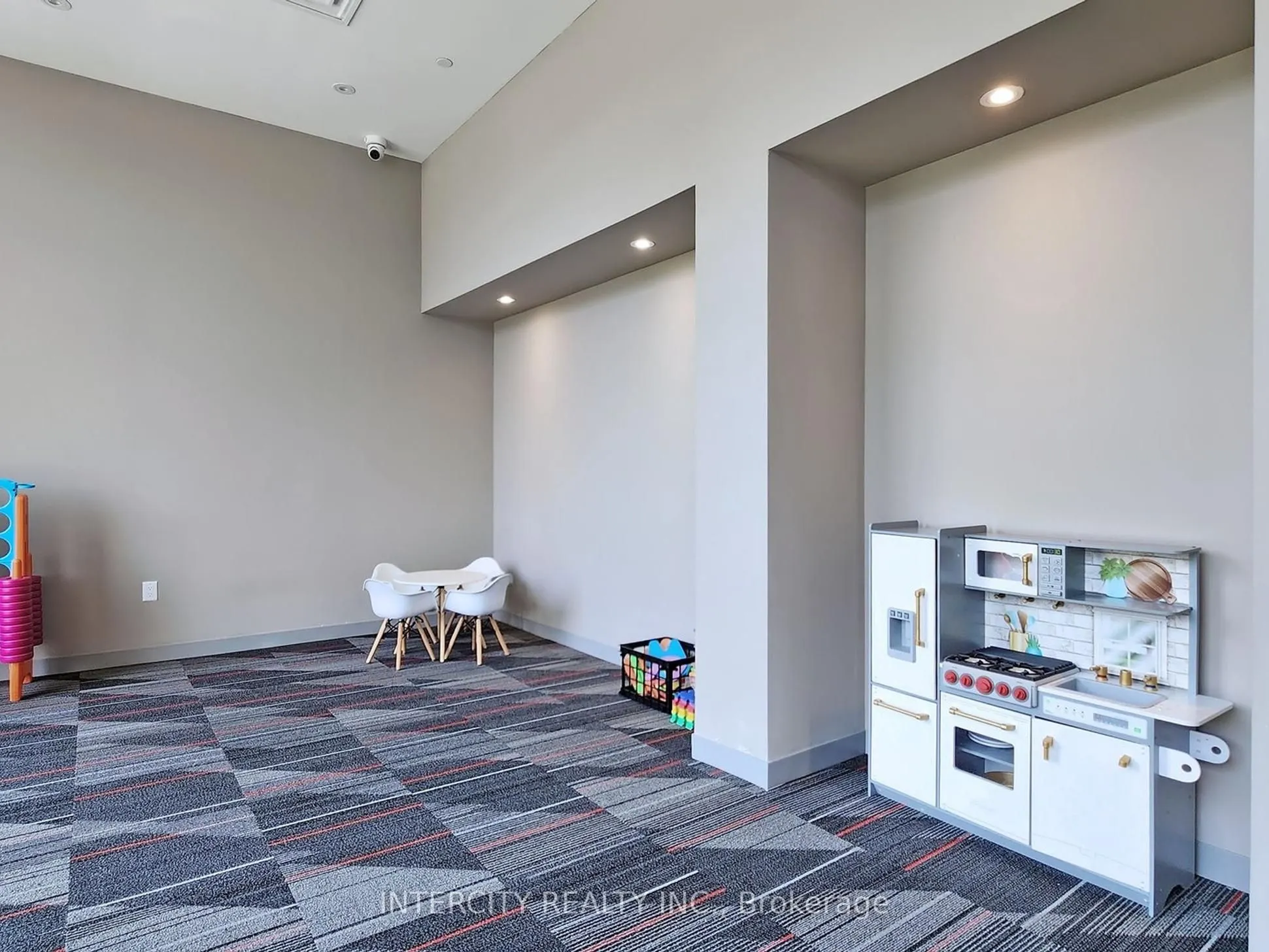 3220 Sheppard Avenue E, #203