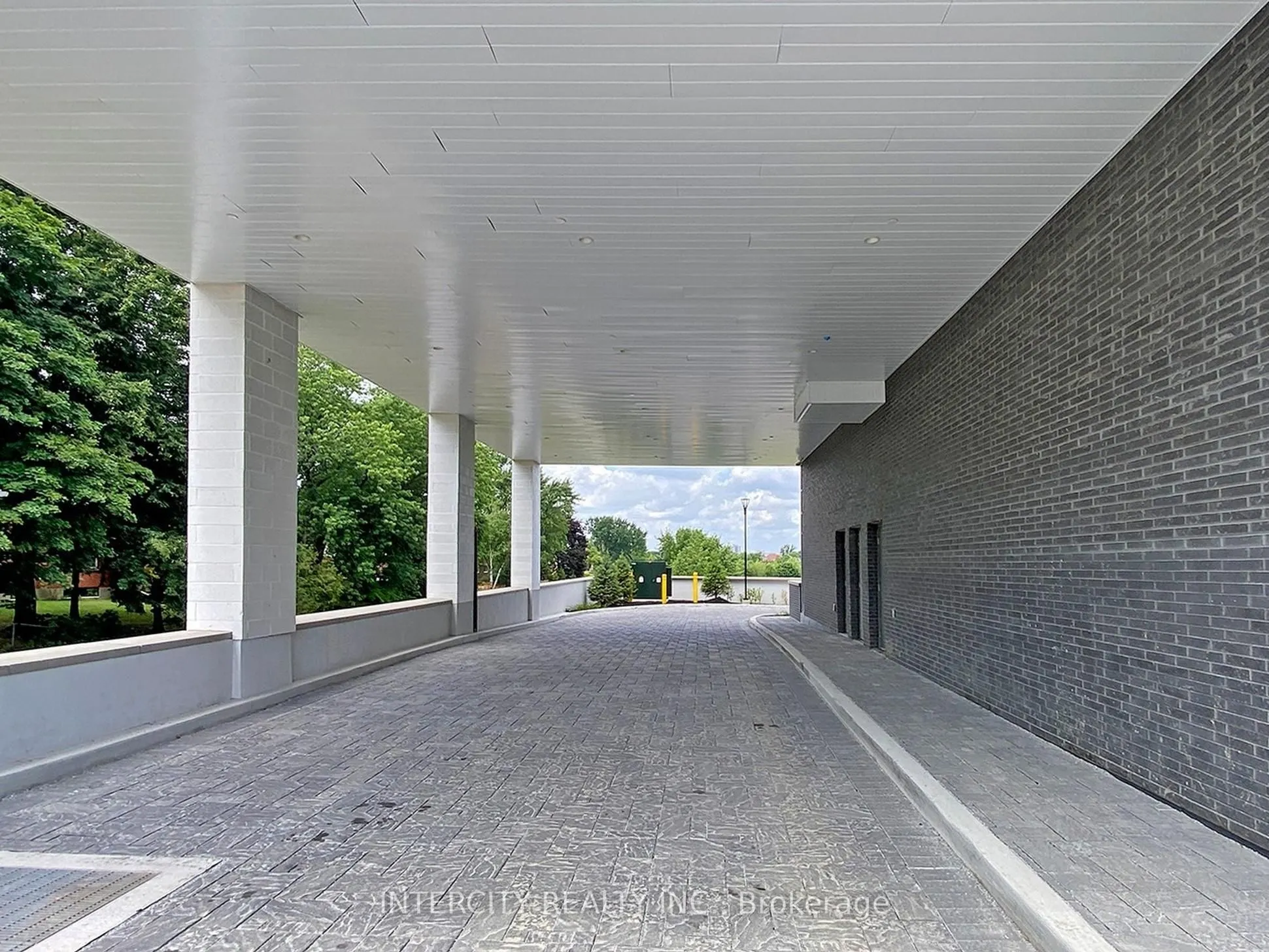 3220 Sheppard Avenue E, #203