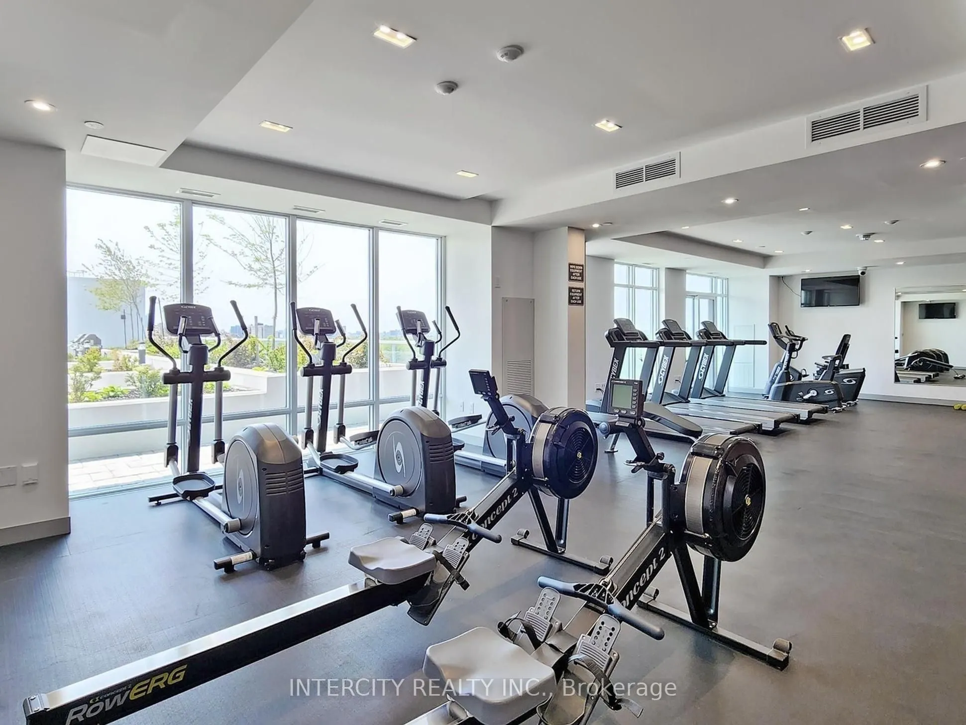 3220 Sheppard Avenue E, #203