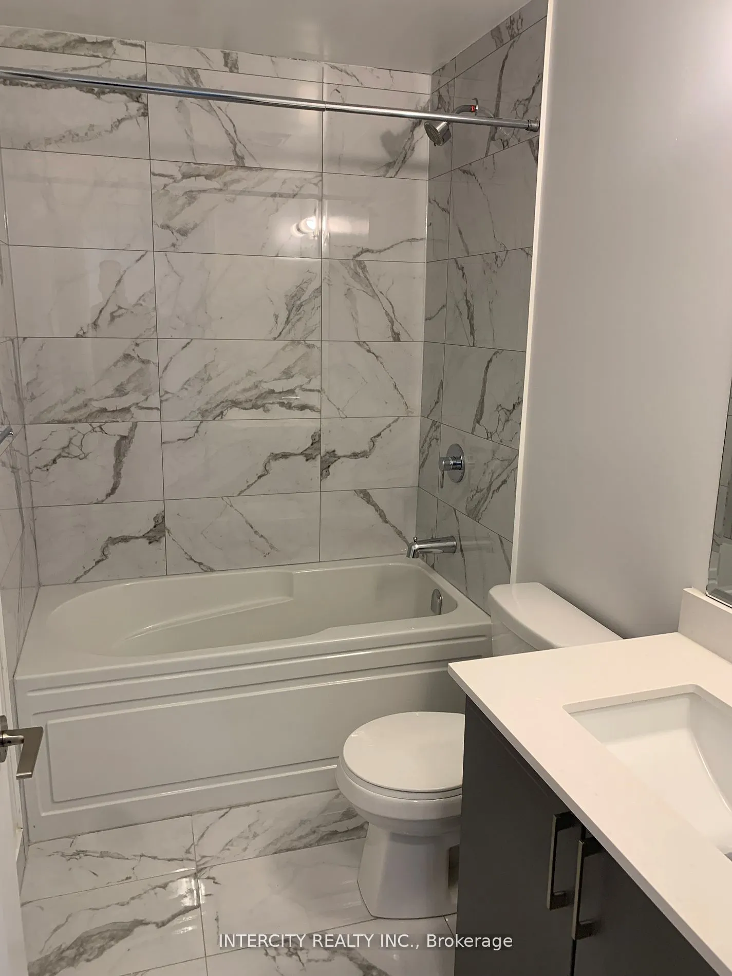 3220 Sheppard Avenue E, #203