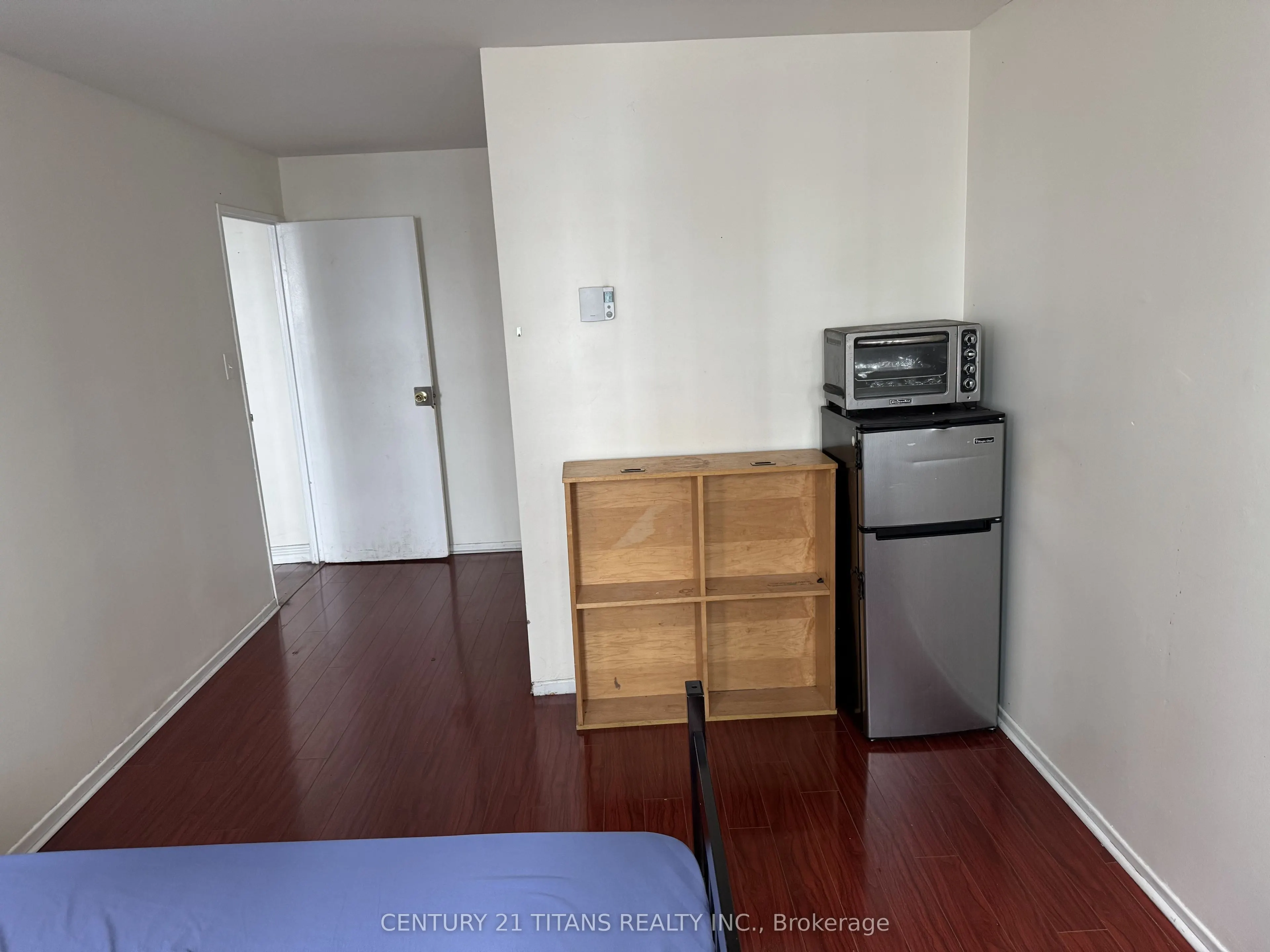 100 Mornelle Court, #2075