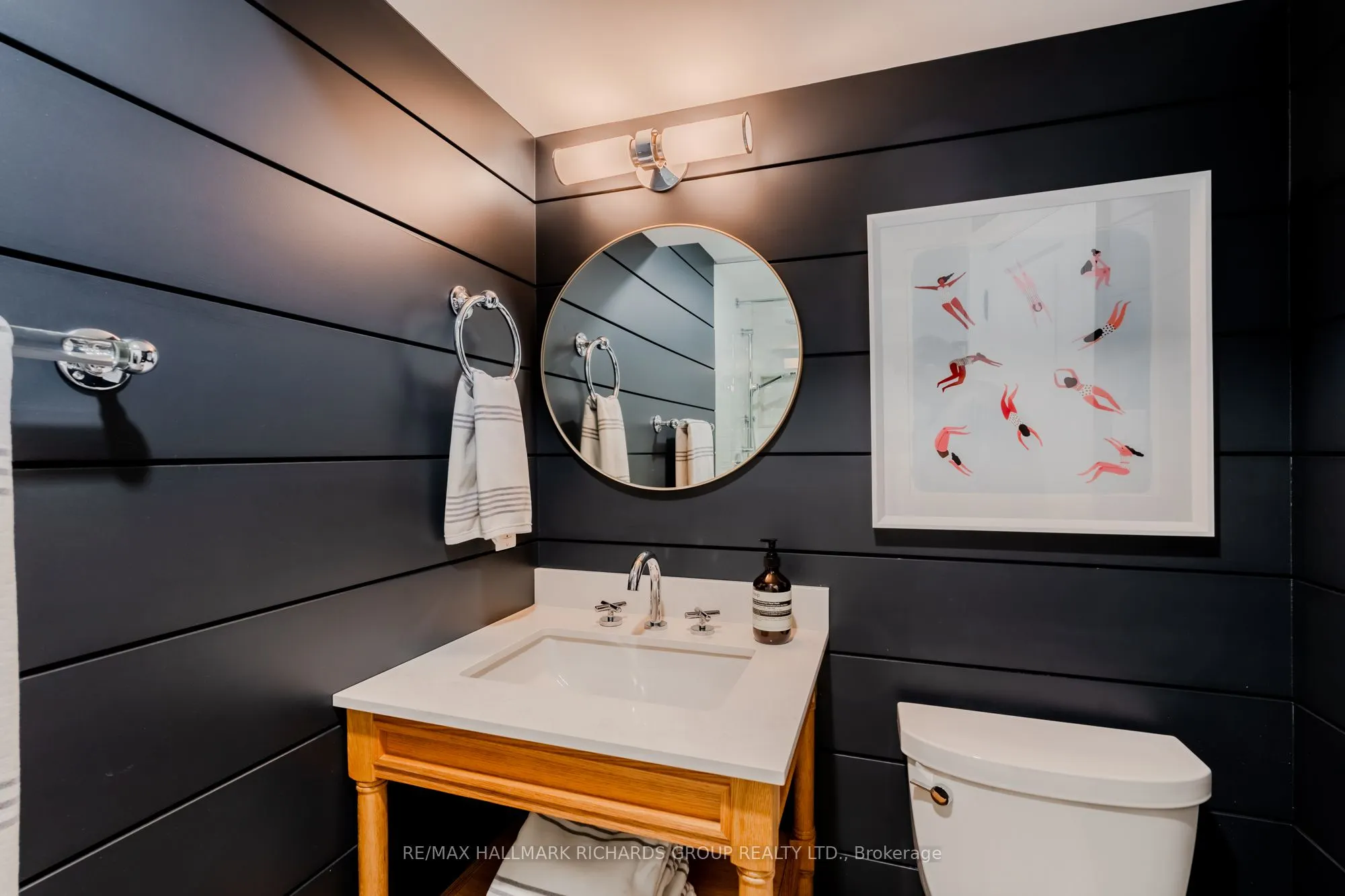 34B Long Crescent