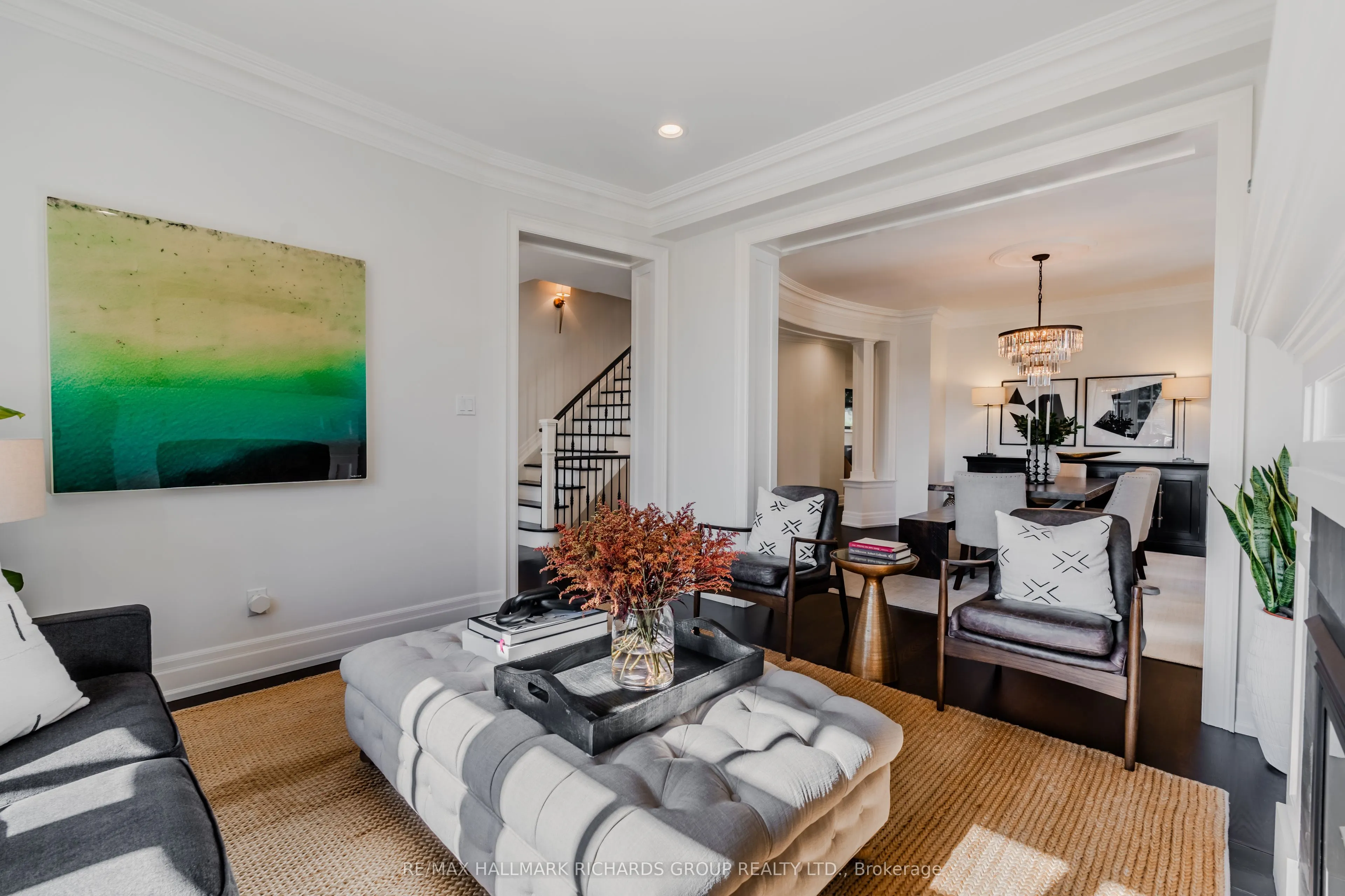 34B Long Crescent