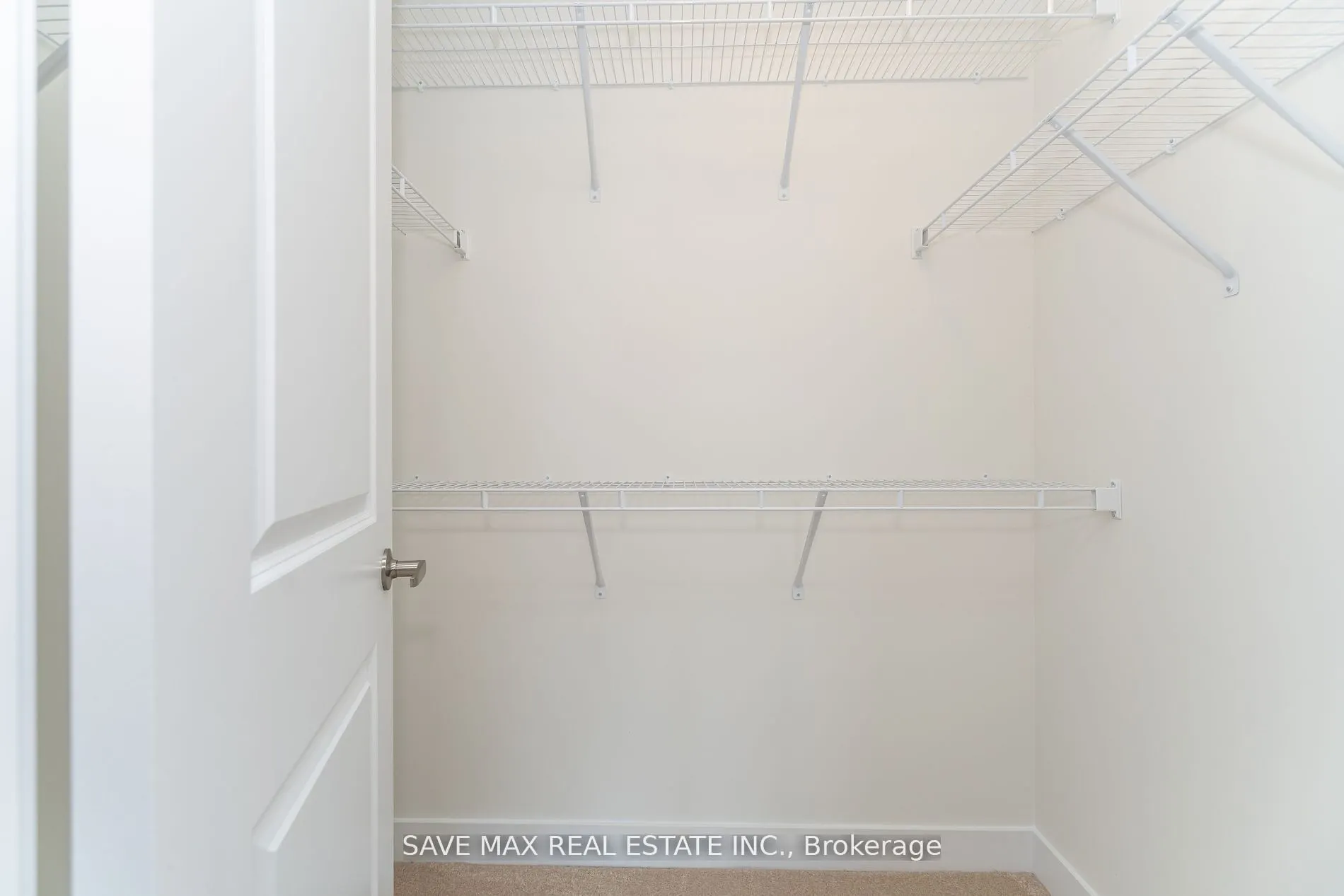 1082 Thompson Drive