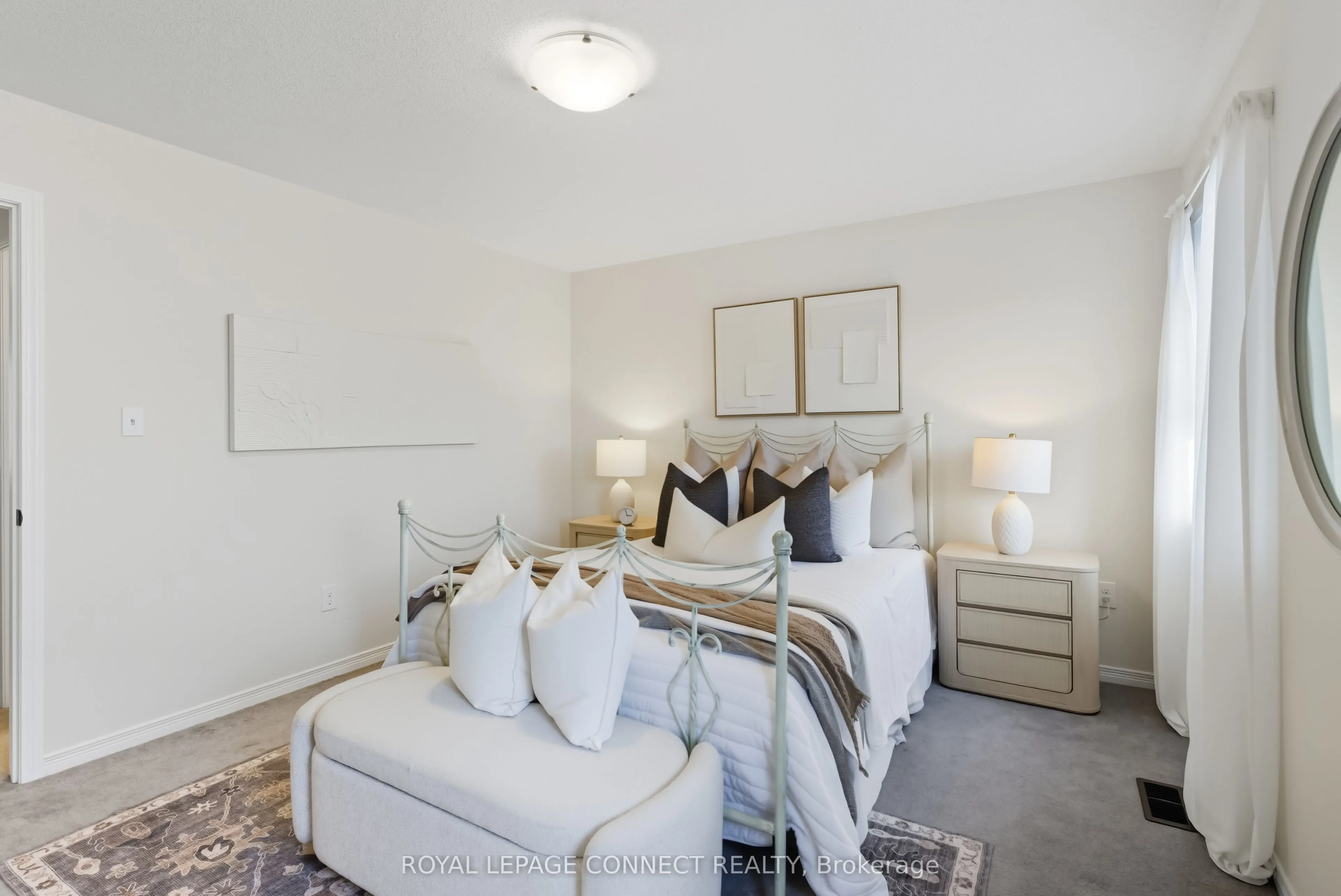 1640 Grandview Street N, #18