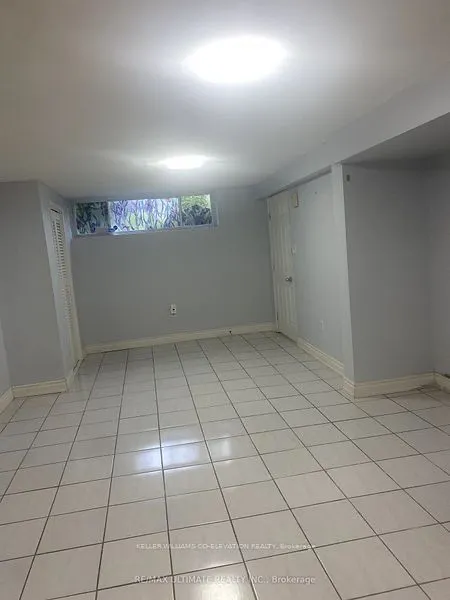 35 Pachino Boulevard