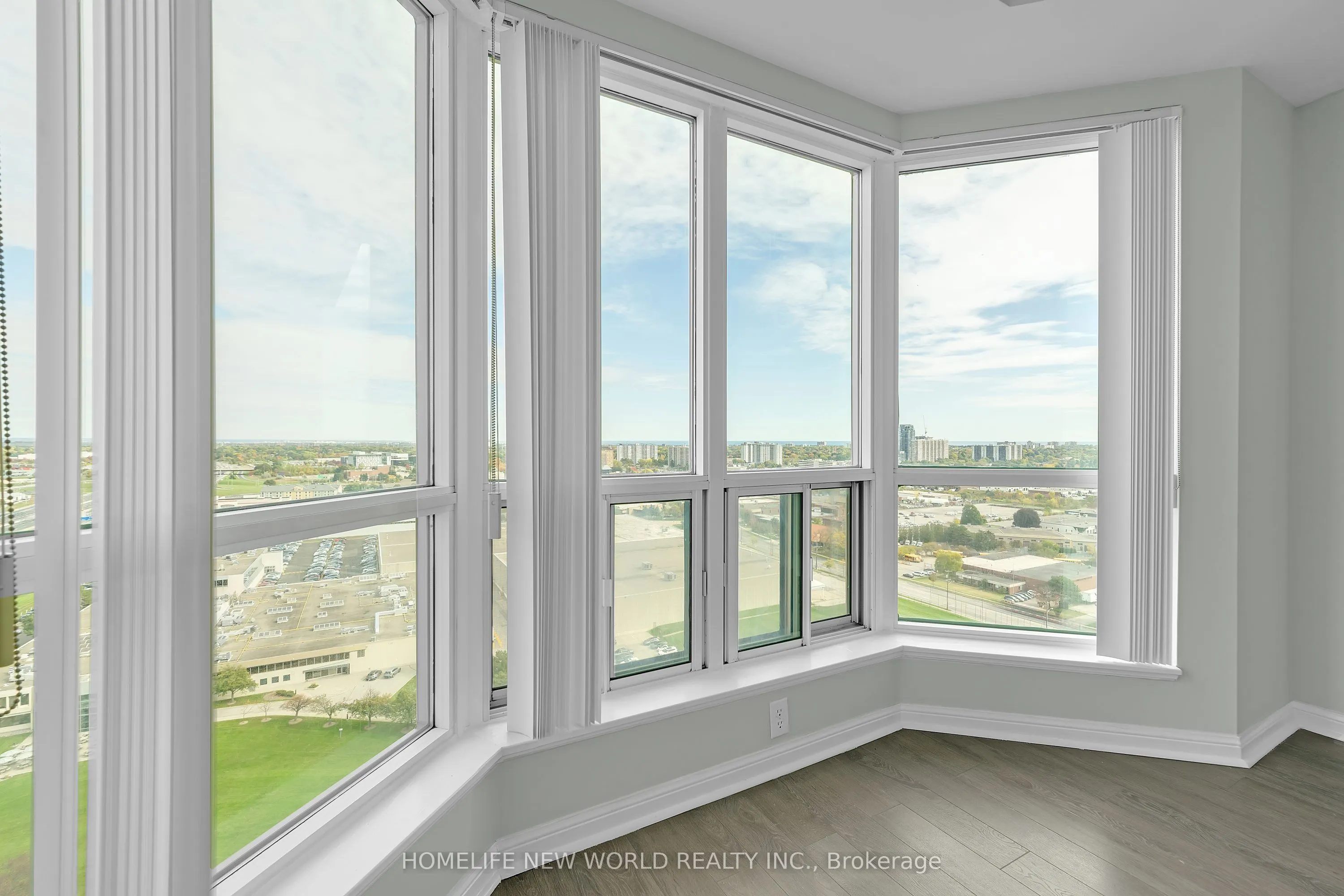 11 Lee Centre Drive, #2510