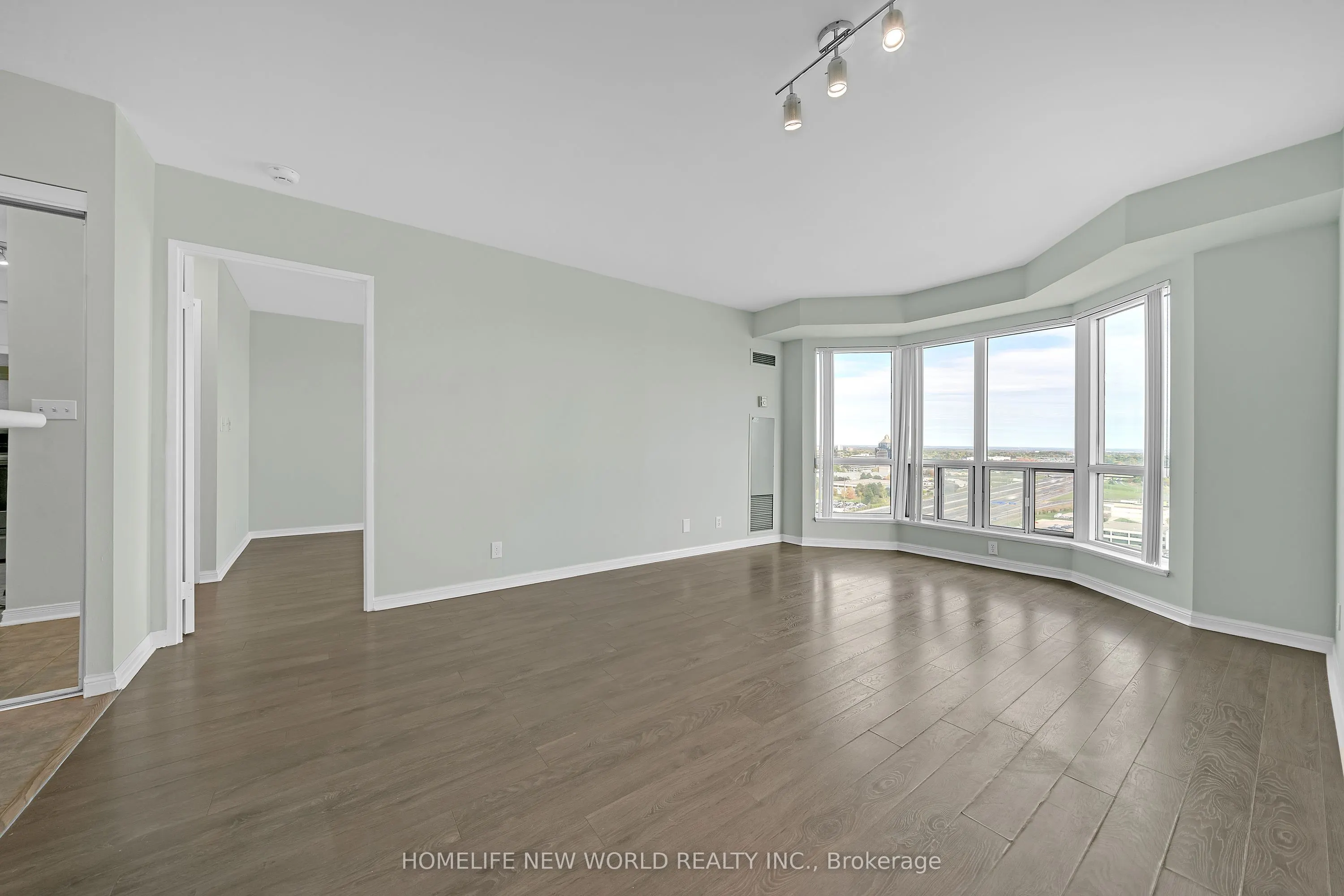 11 Lee Centre Drive, #2510