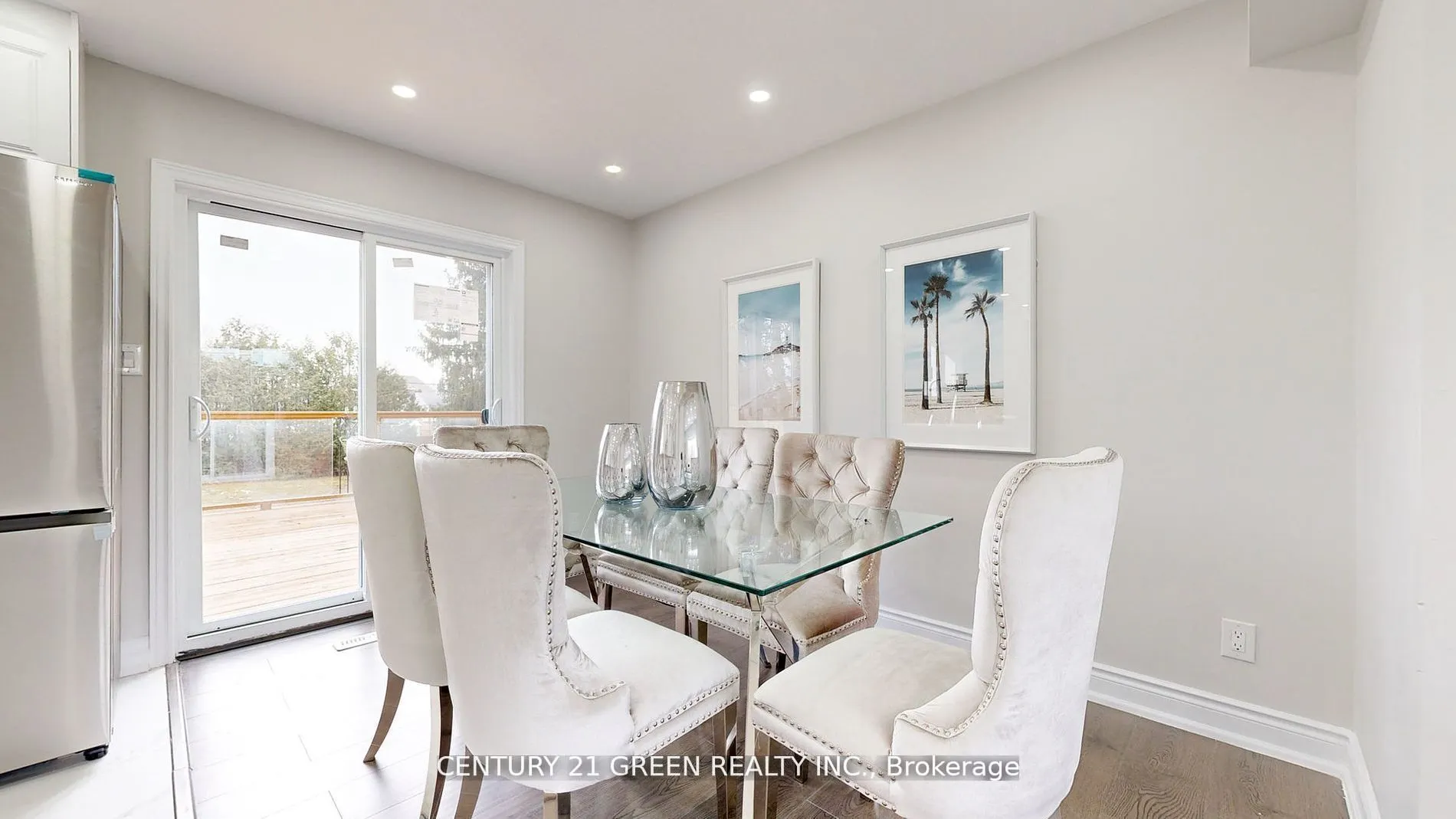 1813 Rossland Road E, #Main