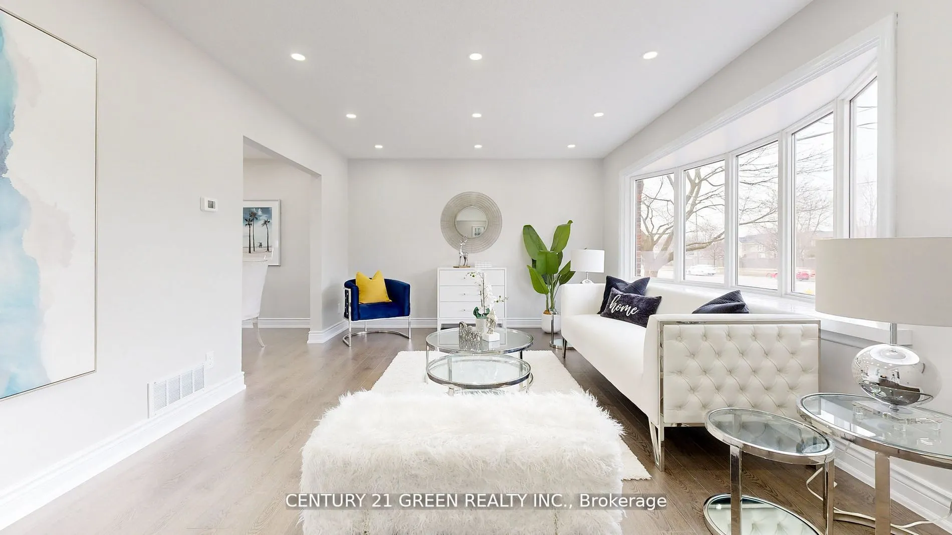 1813 Rossland Road E, #Main
