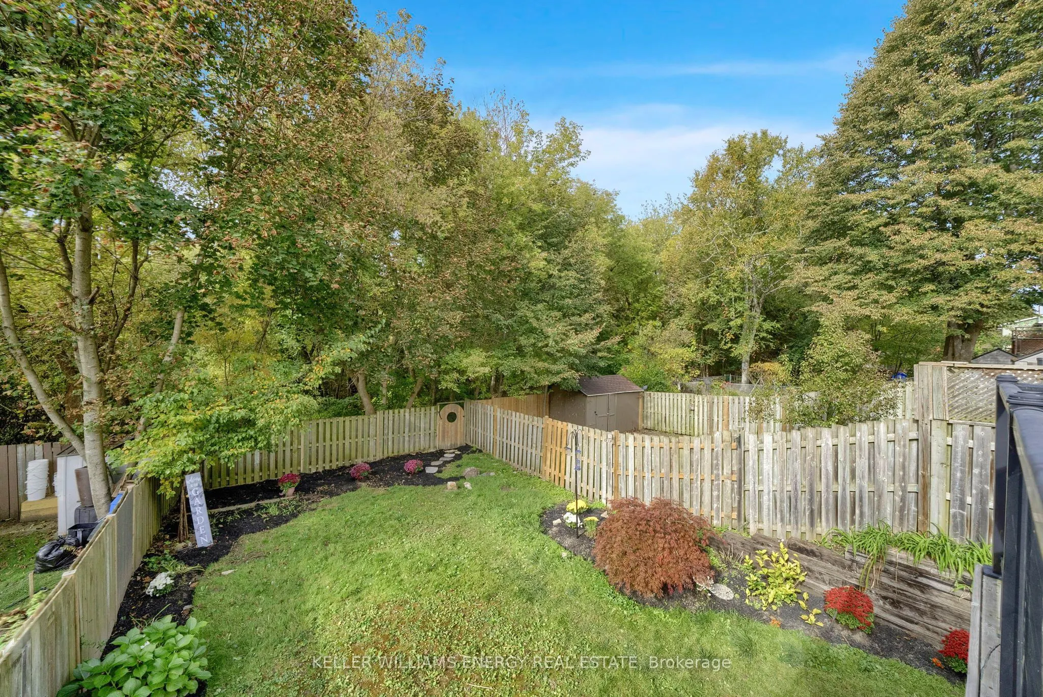 518 Camelot Drive