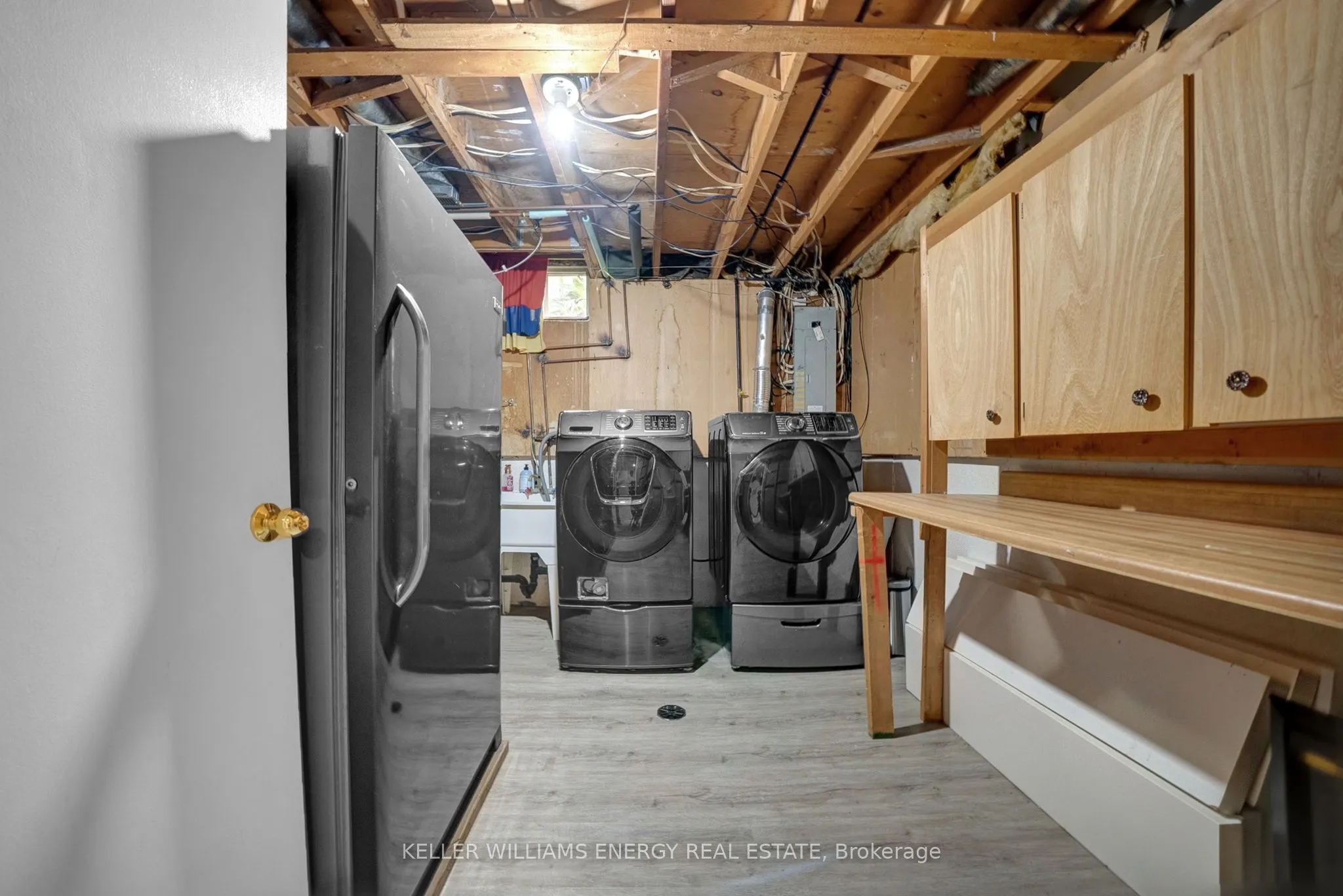 518 Camelot Drive