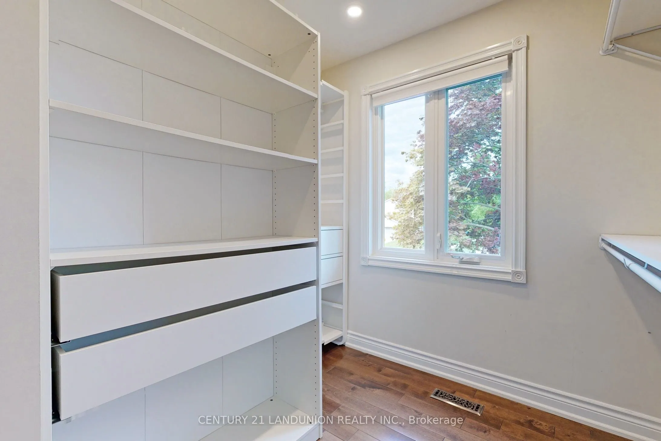 757 Huntingwood Drive