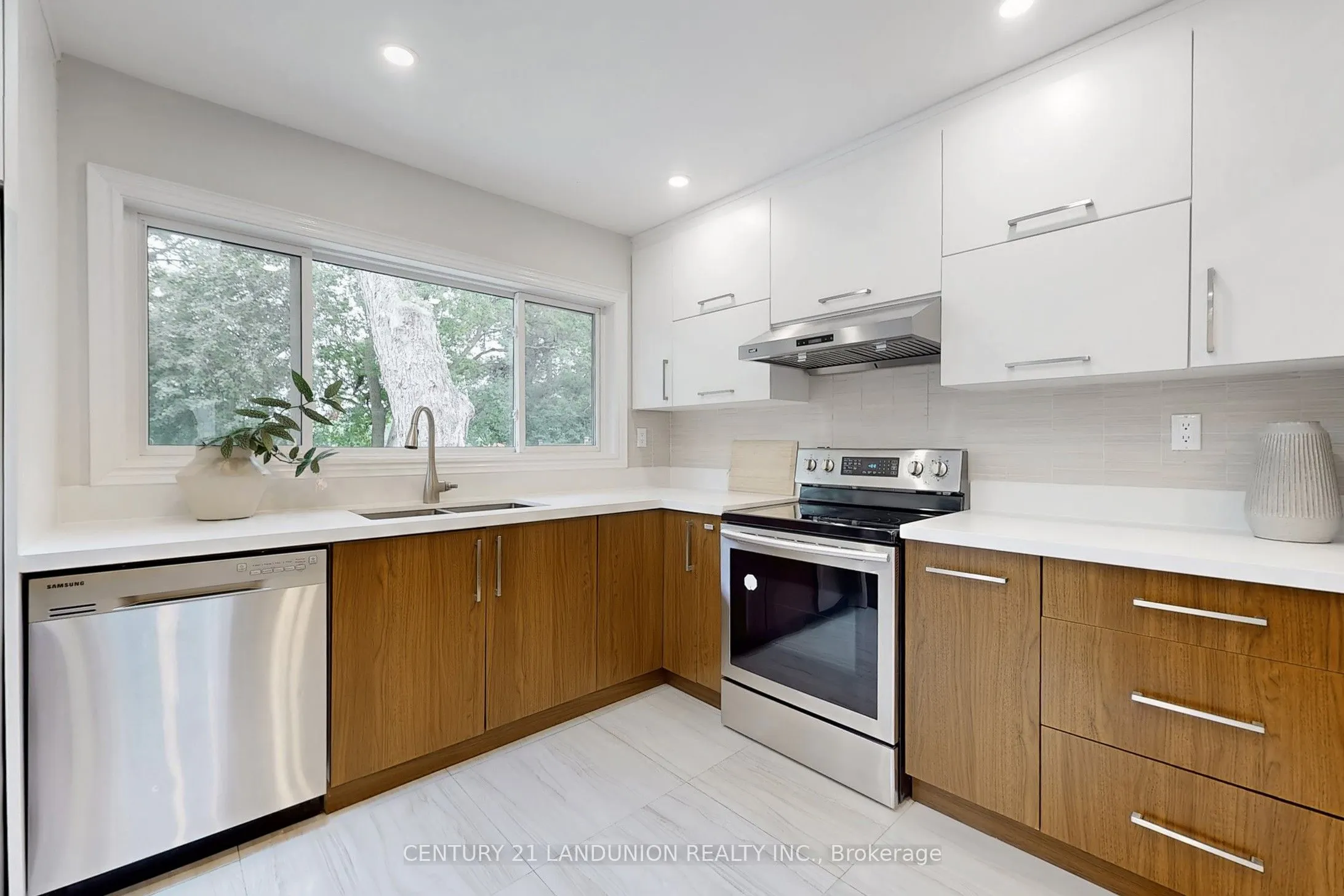 757 Huntingwood Drive