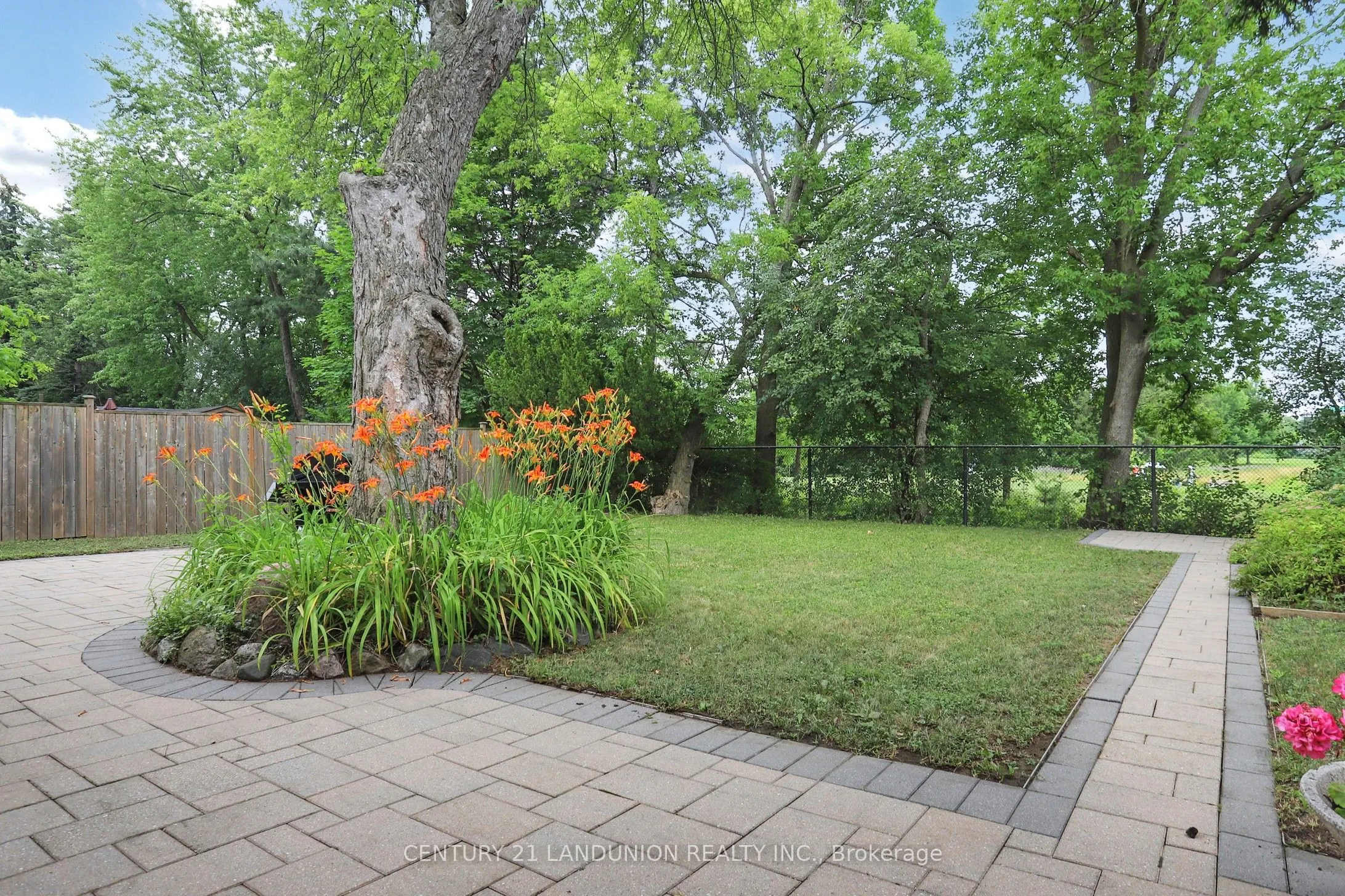 757 Huntingwood Drive