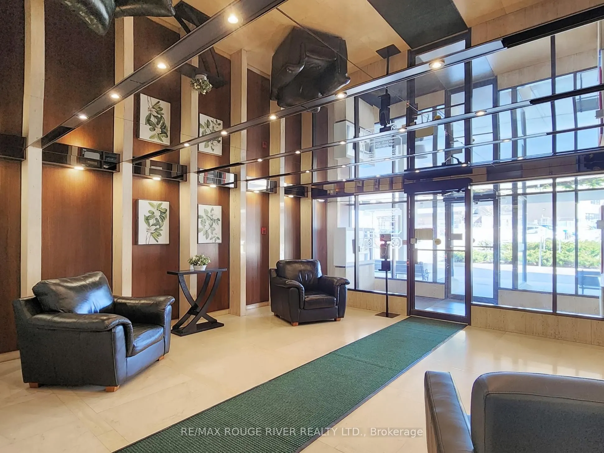 44 Falby Court, #902