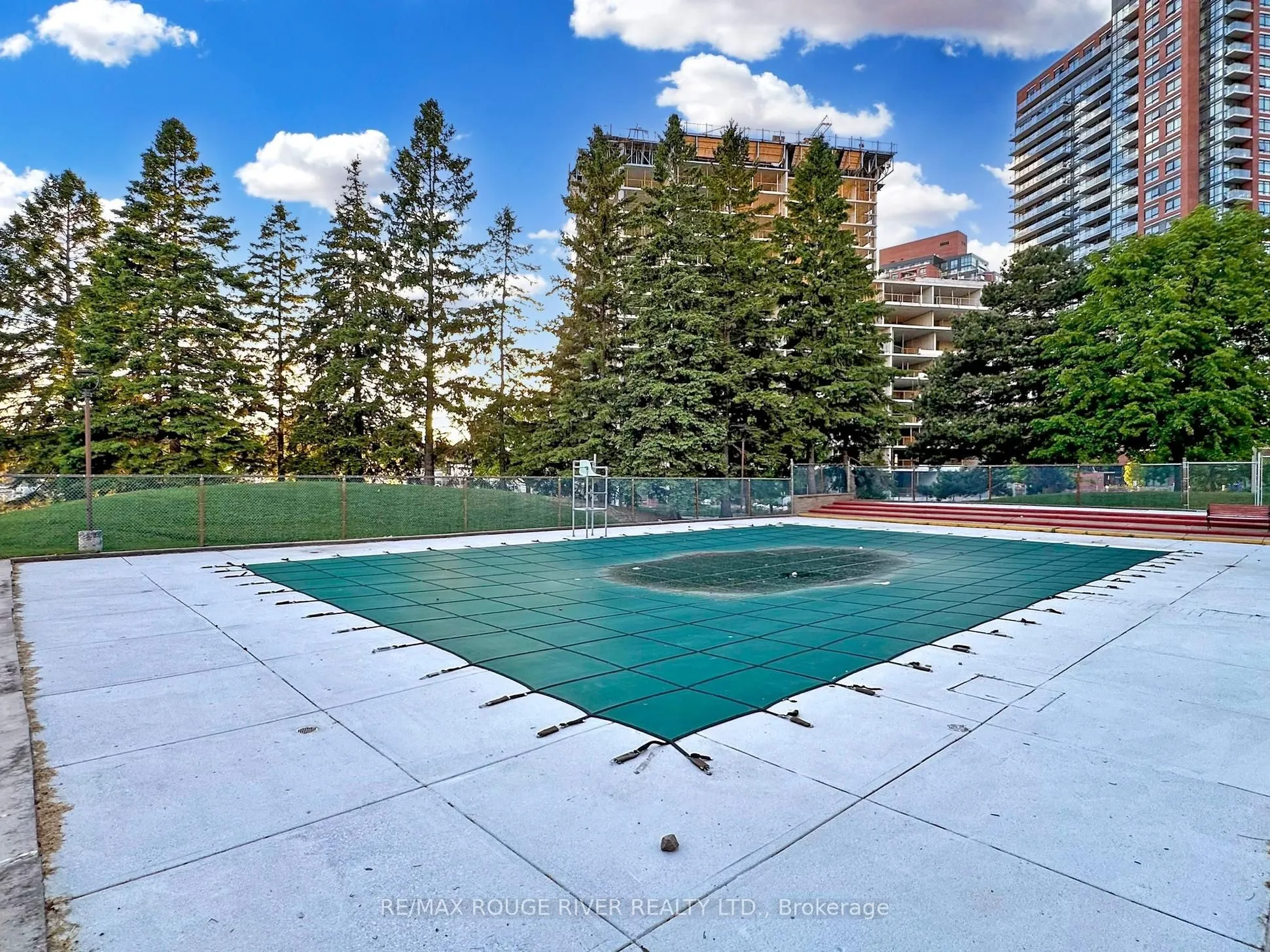 44 Falby Court, #902